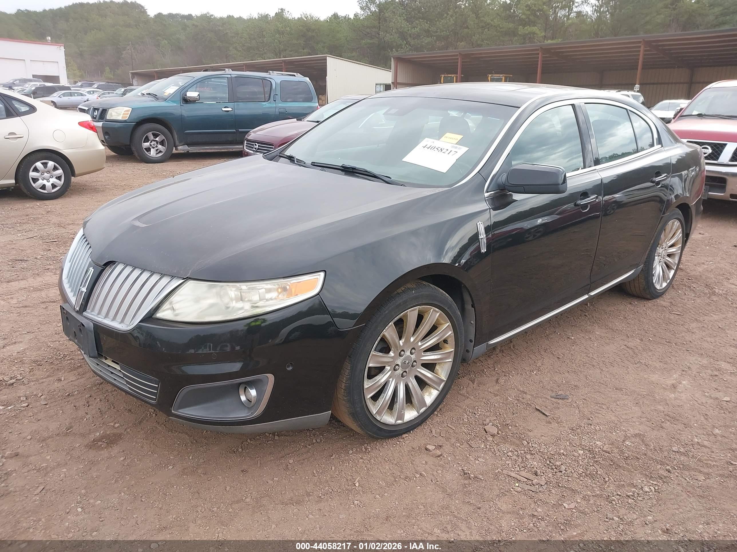 LINCOLN MKS image 2
