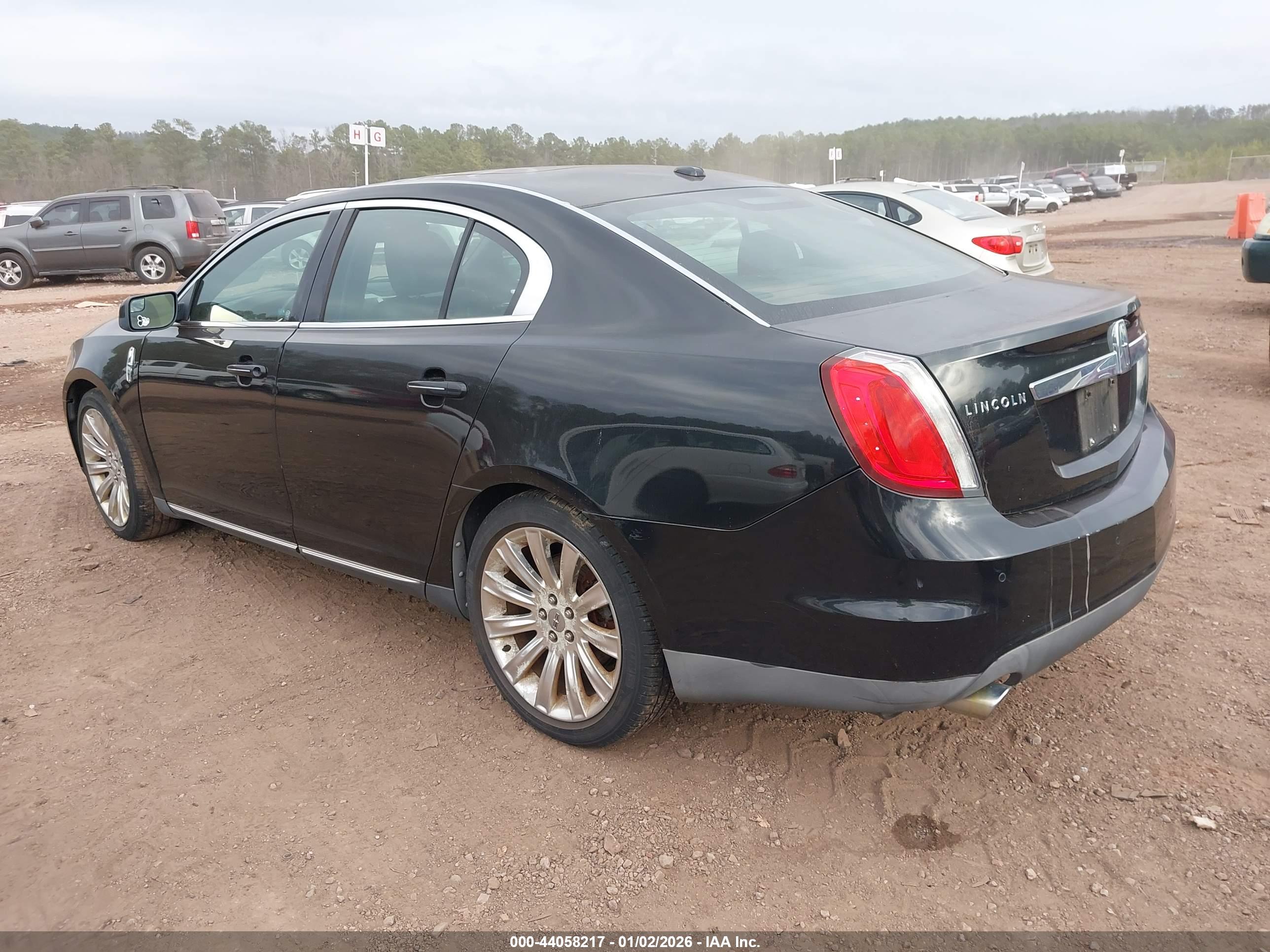 LINCOLN MKS image 3