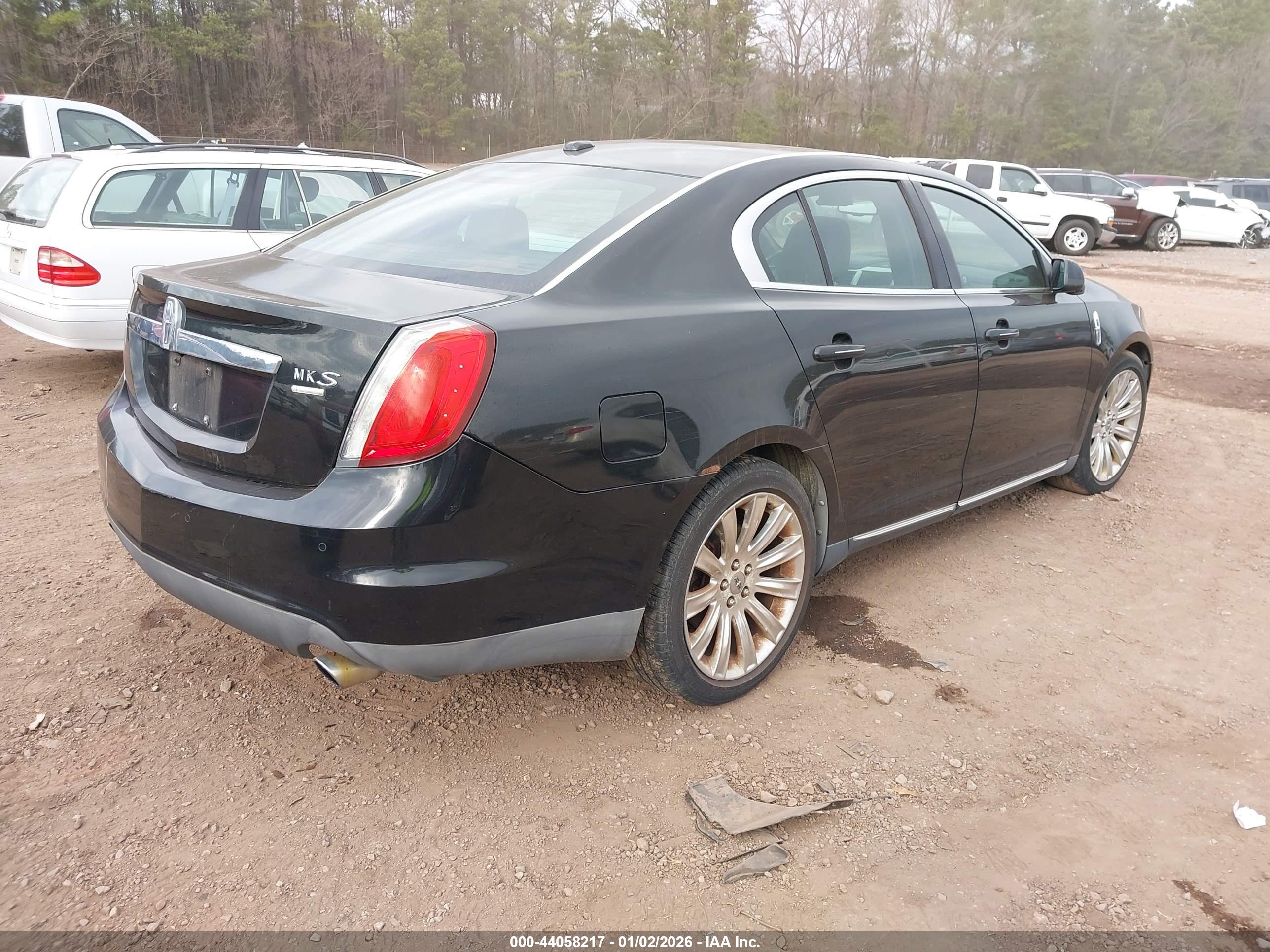 LINCOLN MKS image 4