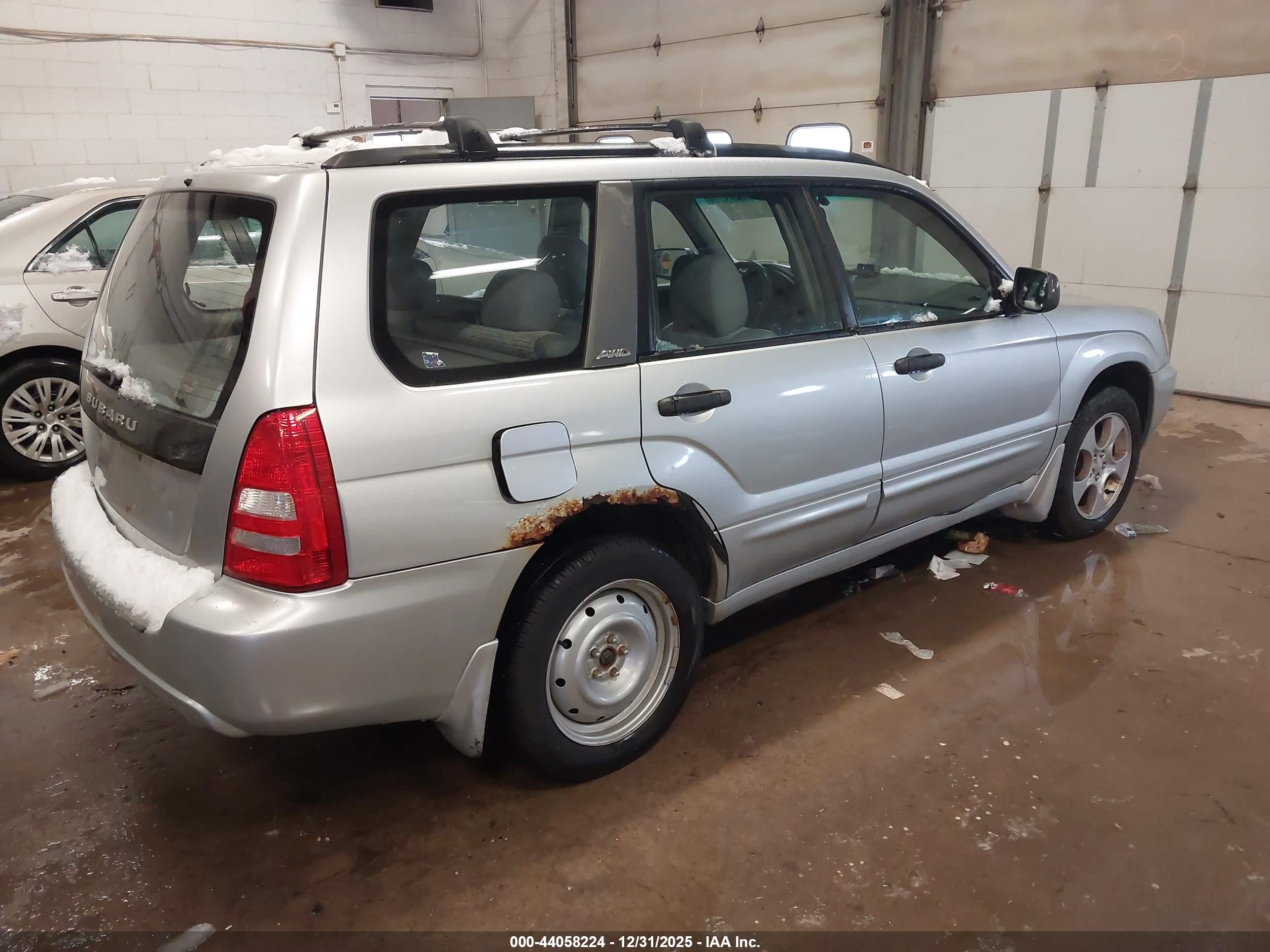 SUBARU FORESTER image 4