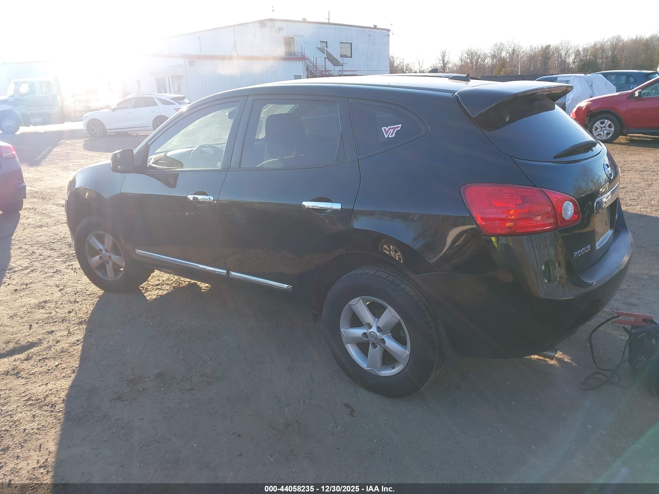 NISSAN ROGUE image 3
