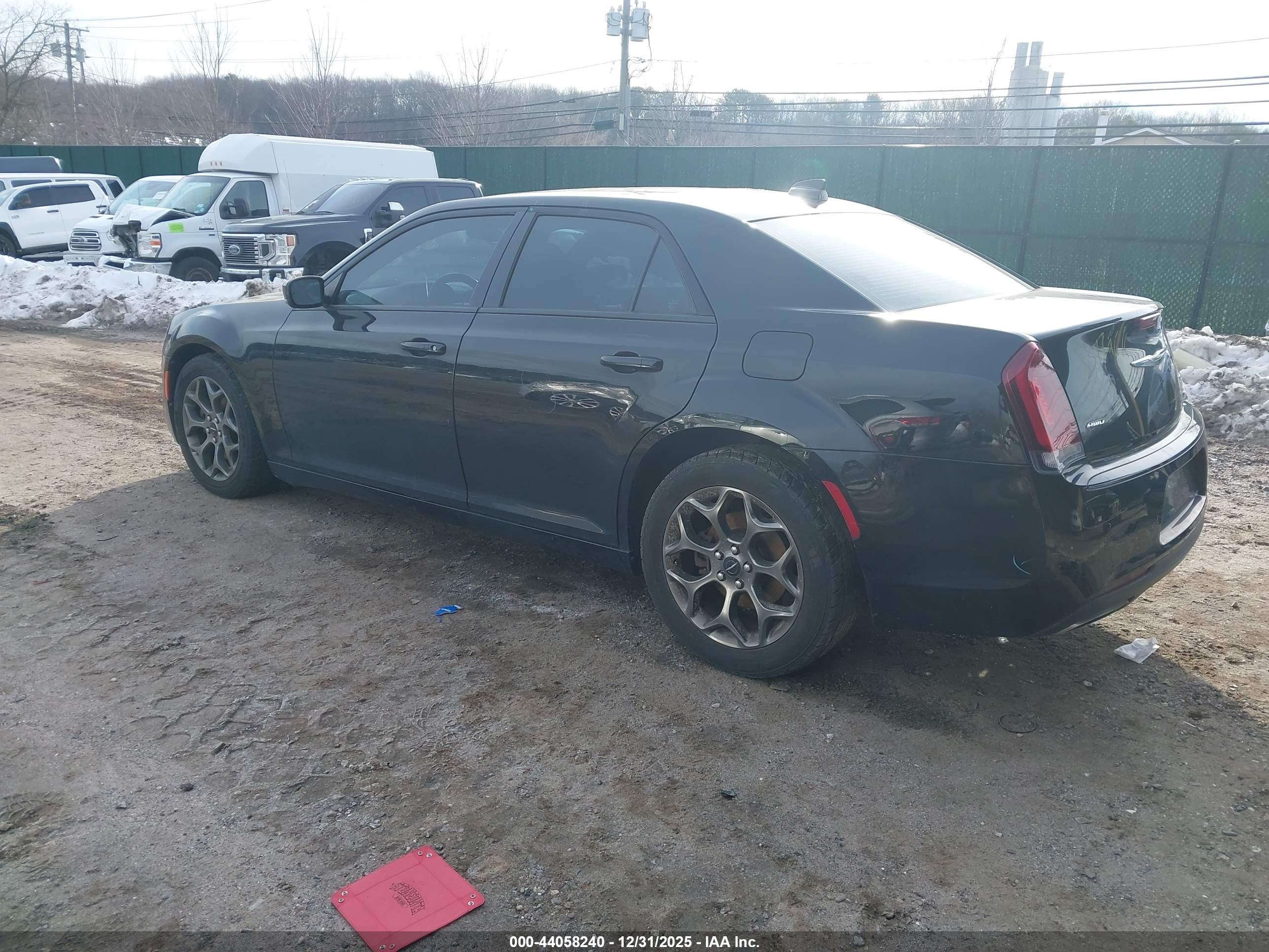 CHRYSLER 300 image 3