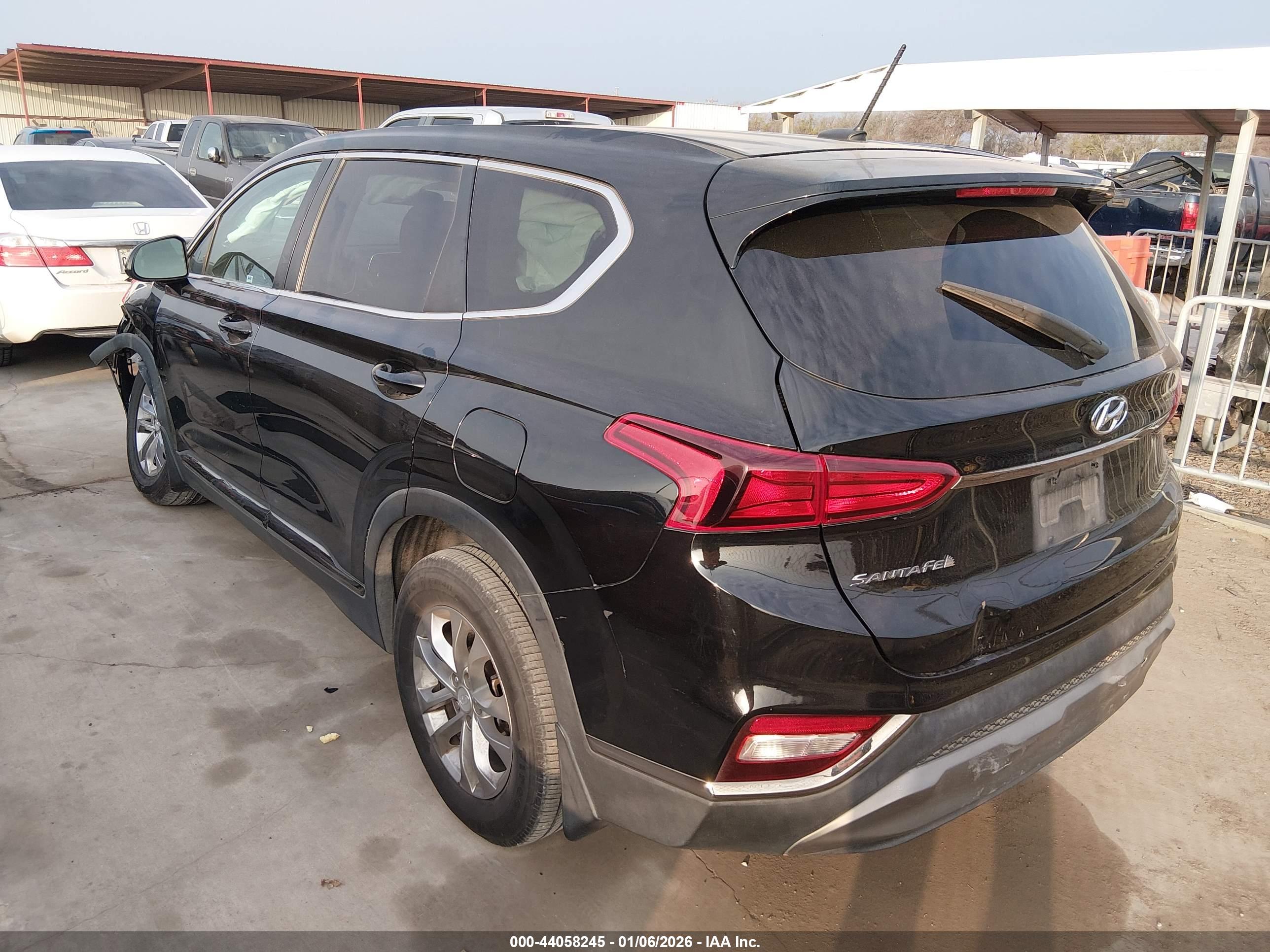 HYUNDAI SANTA image 3