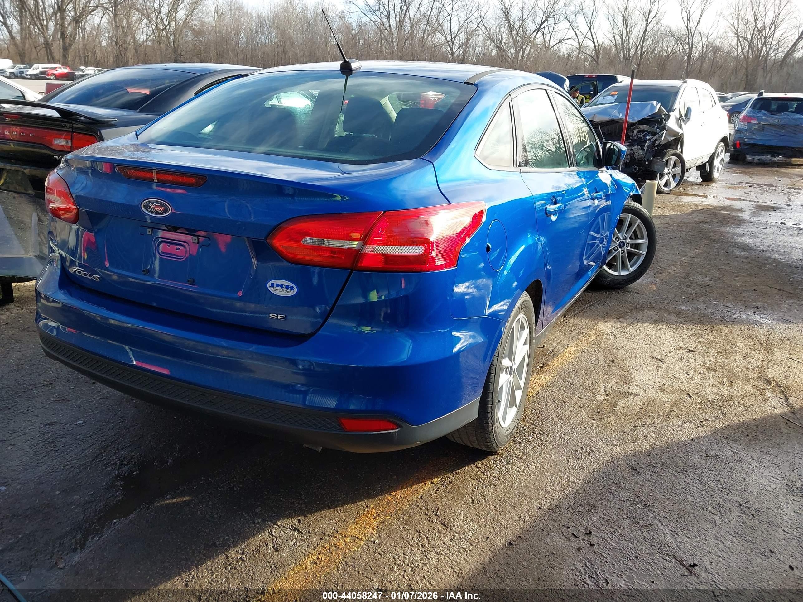 FORD FOCUS image 4