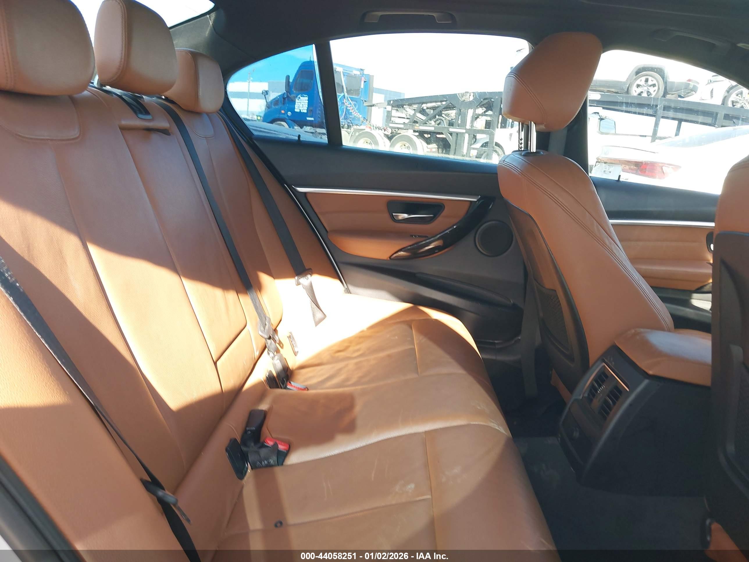 BMW 330I image 8