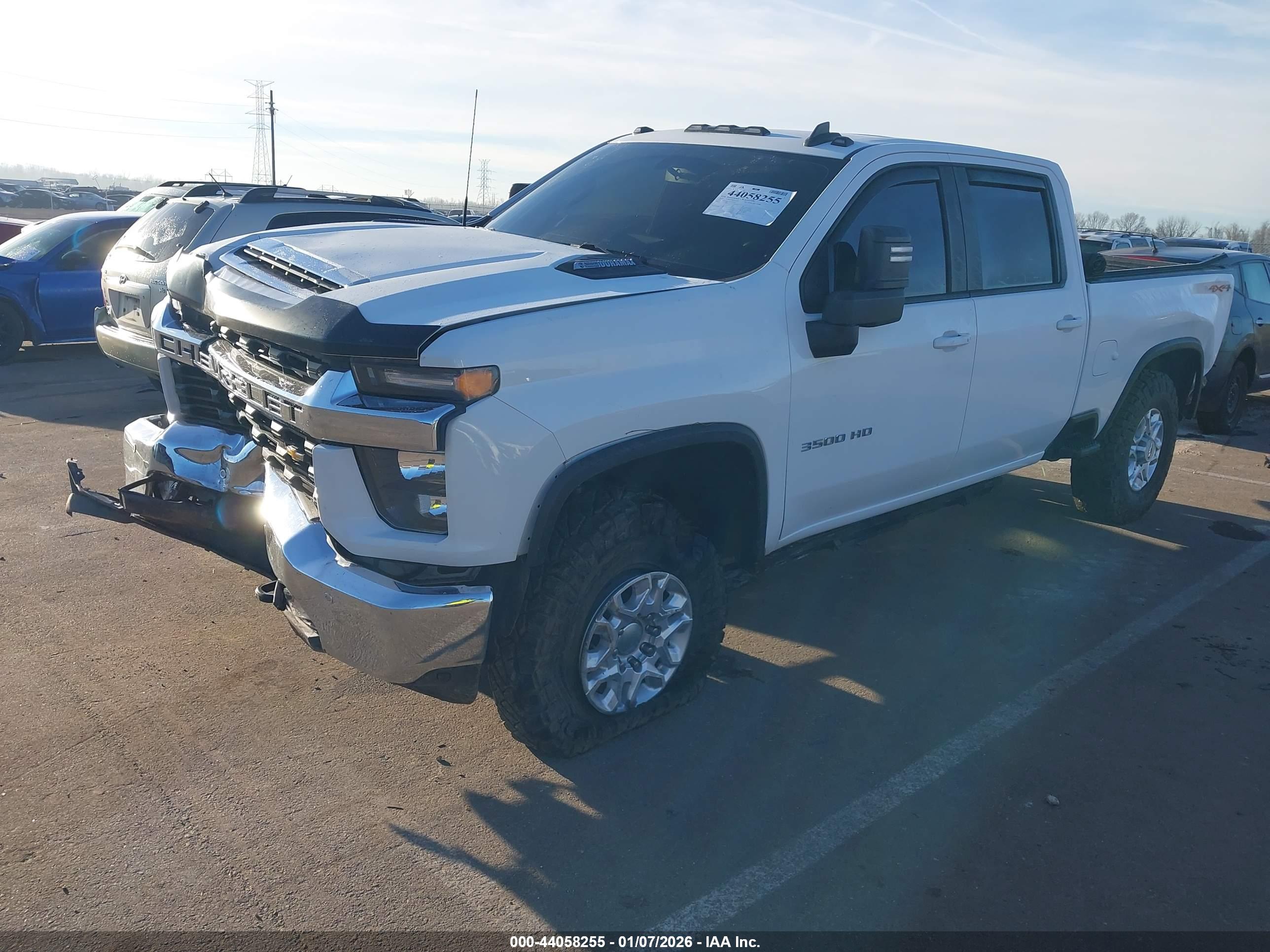 CHEVROLET SILVERADO image 2