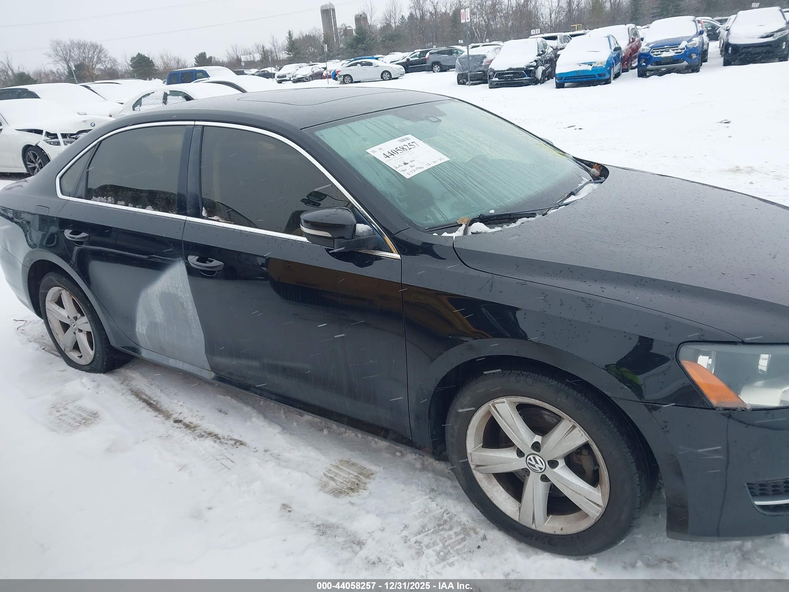 VOLKSWAGEN PASSAT image 6