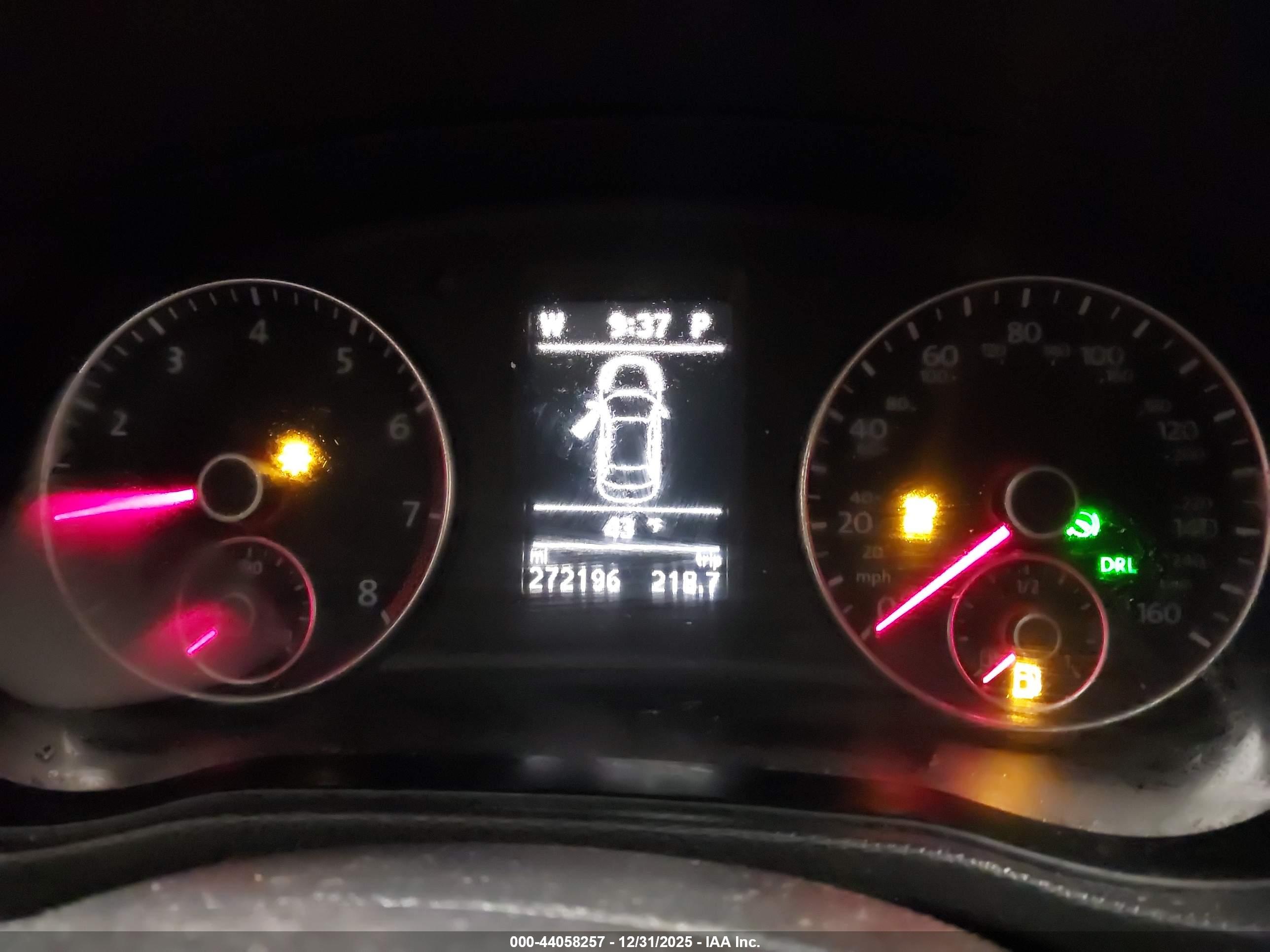 VOLKSWAGEN PASSAT image 7