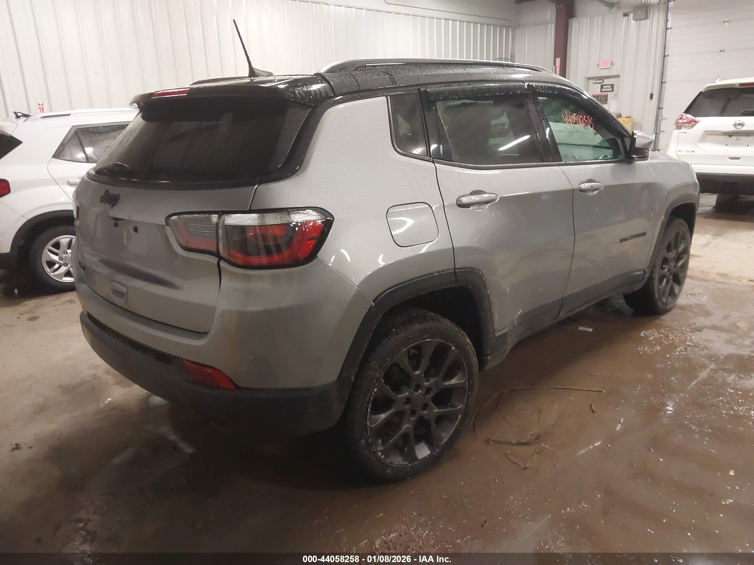 JEEP COMPASS image 4