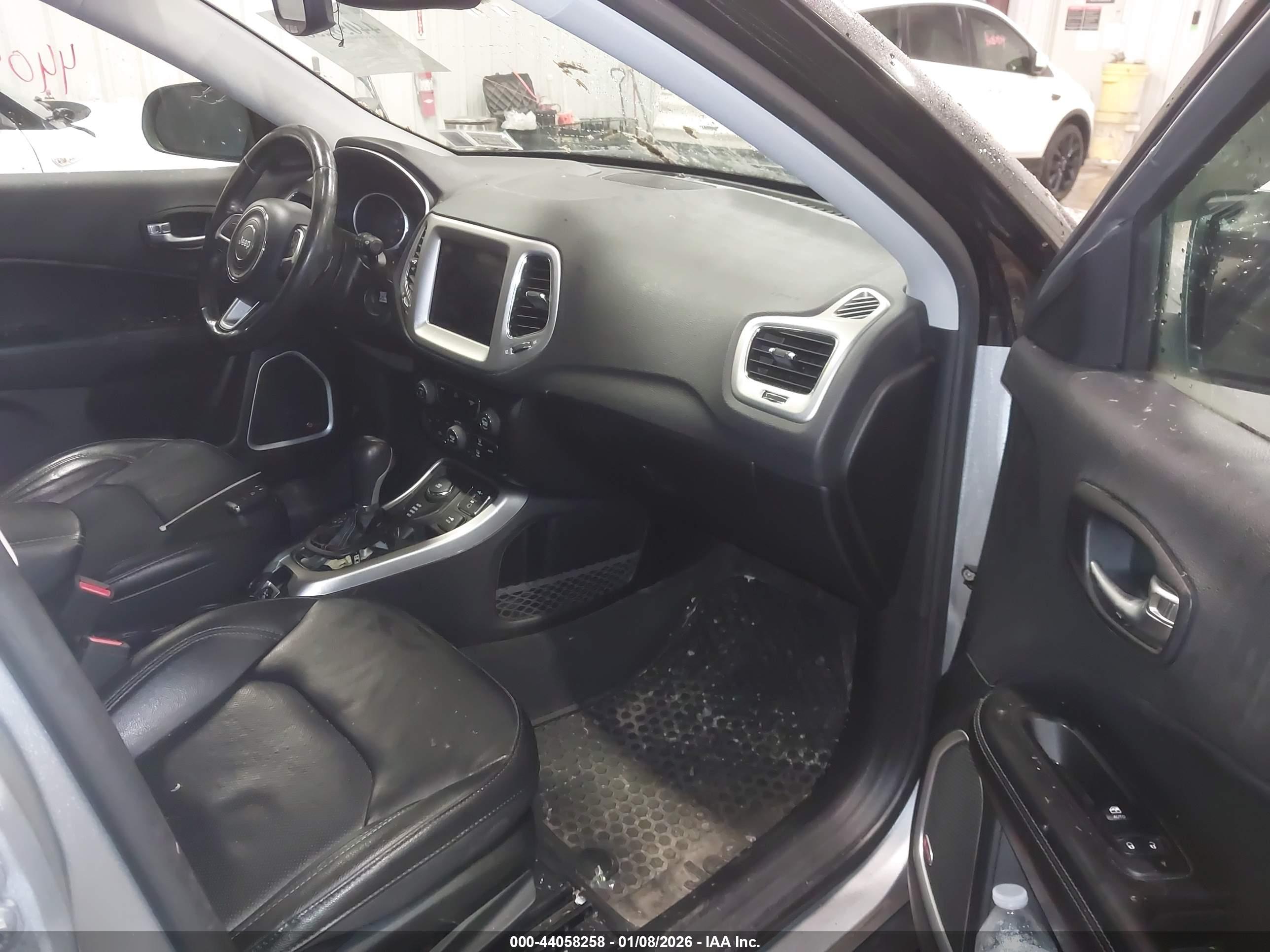 JEEP COMPASS image 5