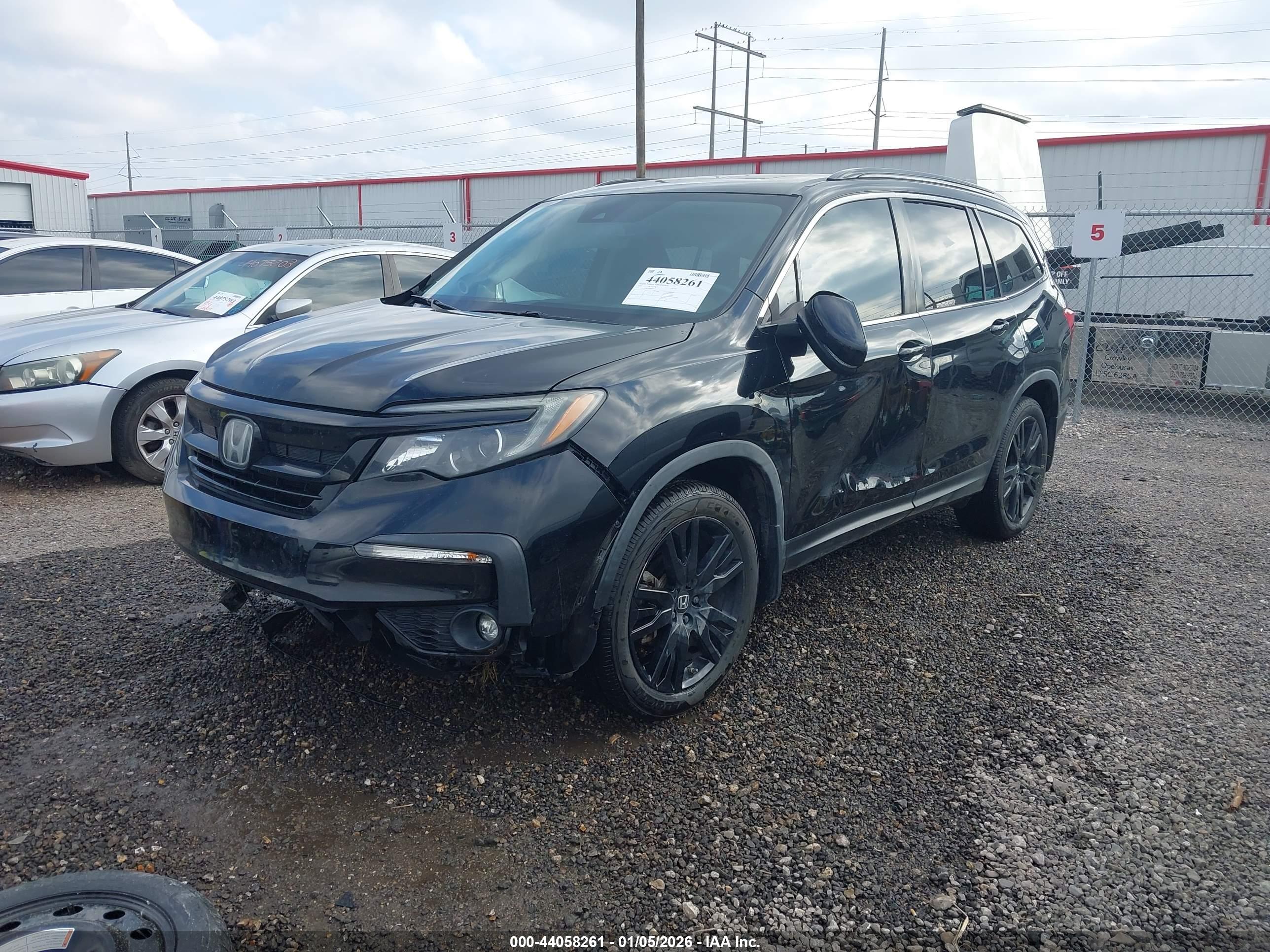 HONDA PILOT image 2