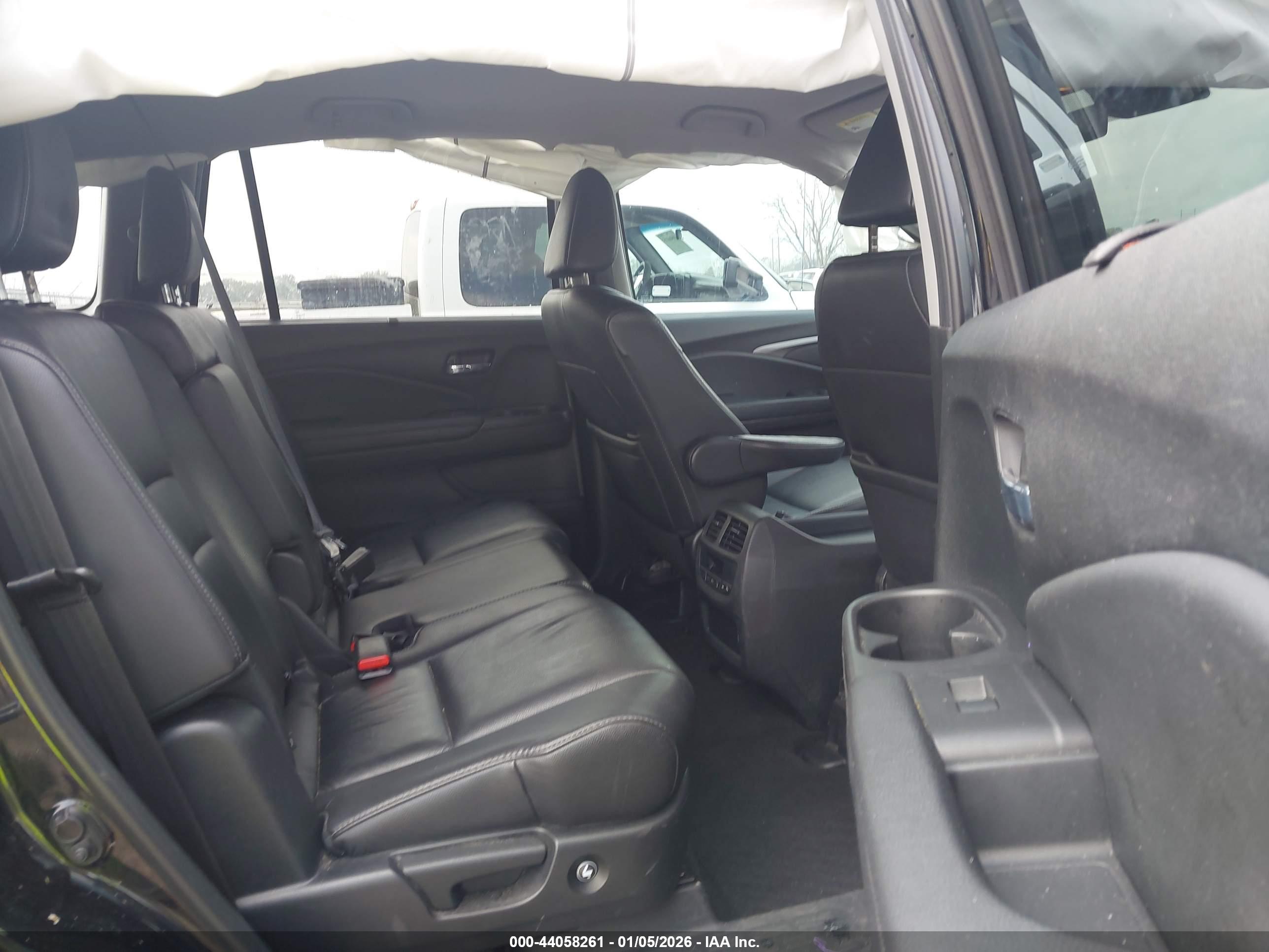 HONDA PILOT image 8