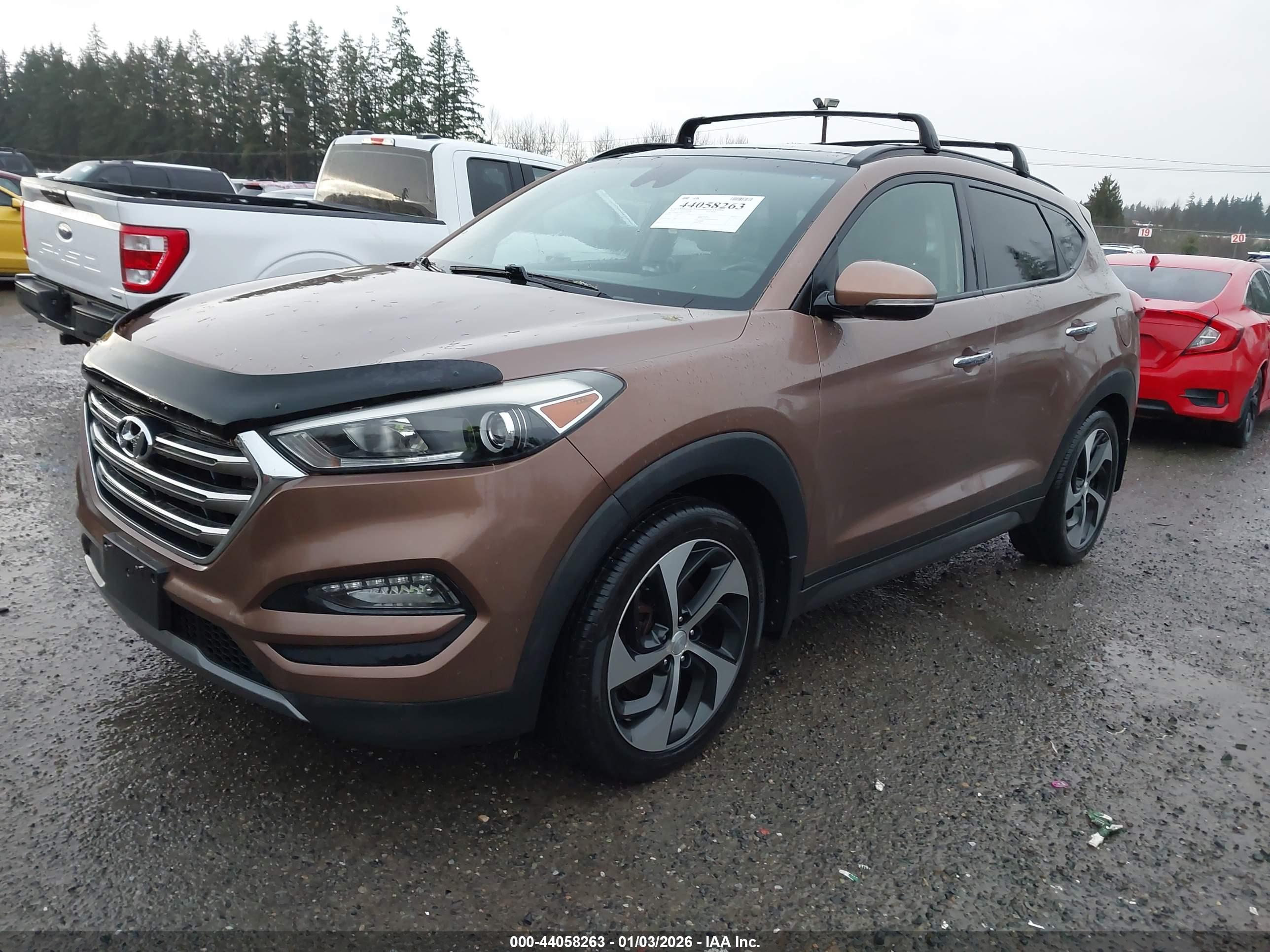 HYUNDAI TUCSON image 2