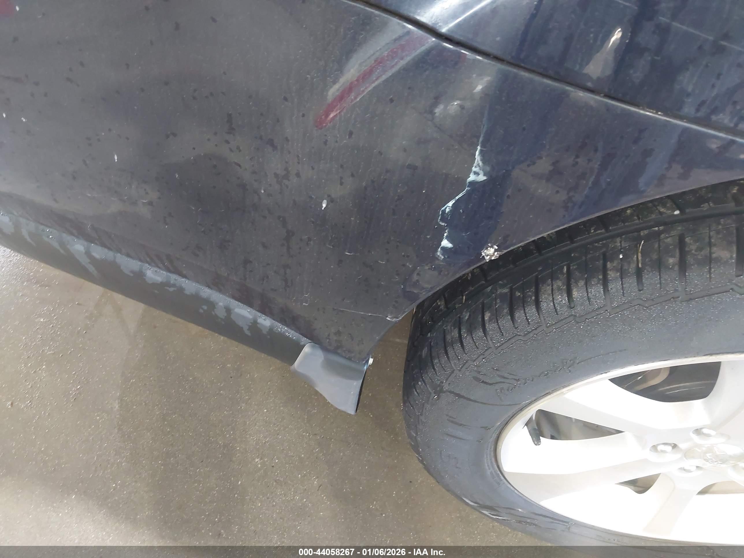 SUBARU OUTBACK image 6