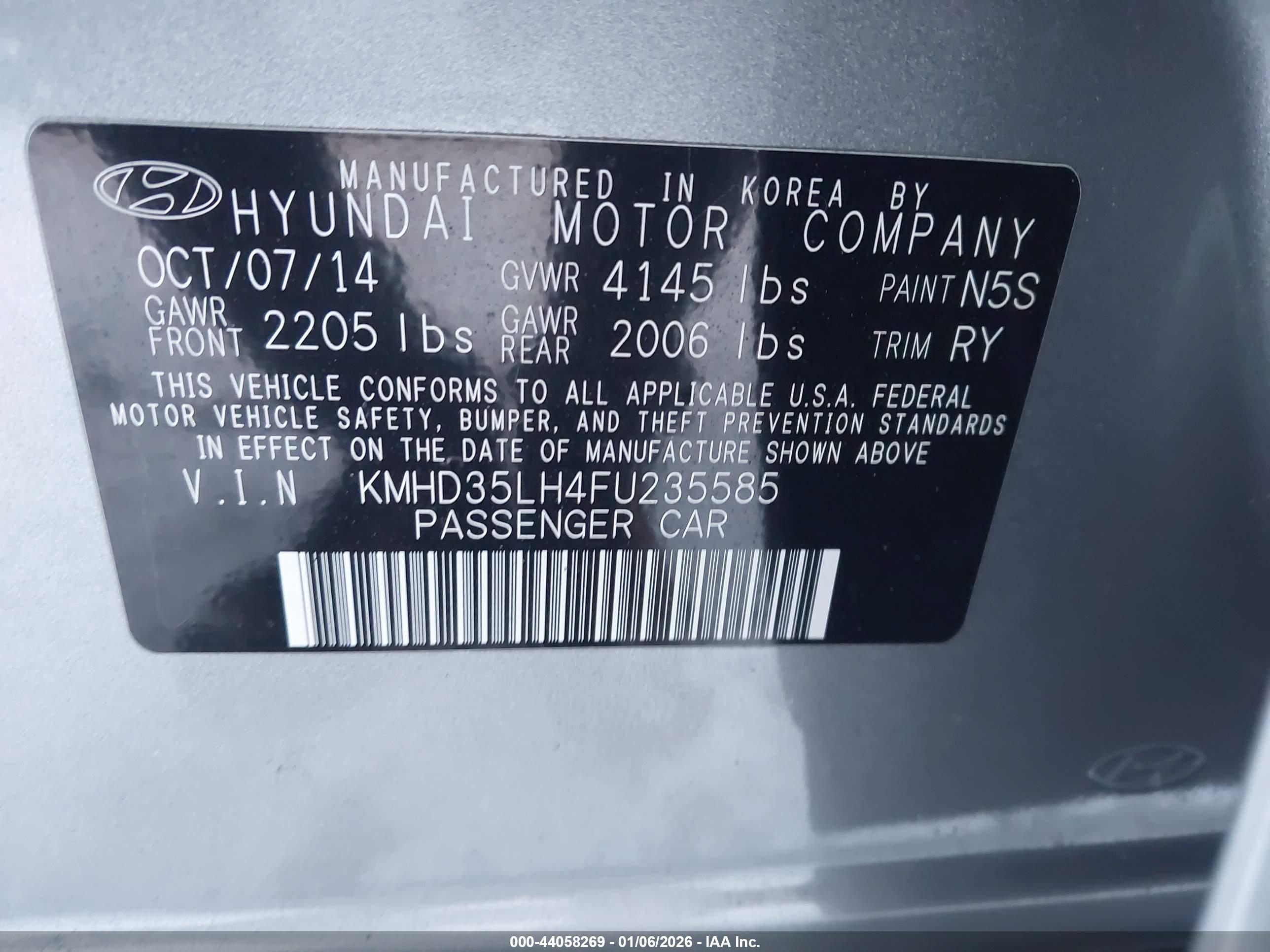 HYUNDAI ELANTRA image 9