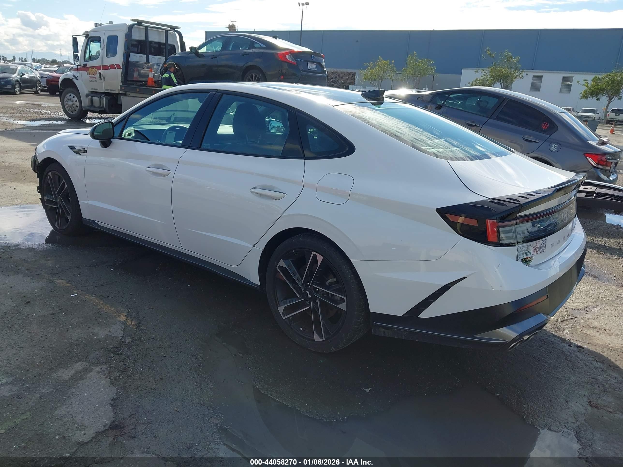 HYUNDAI SONATA image 3