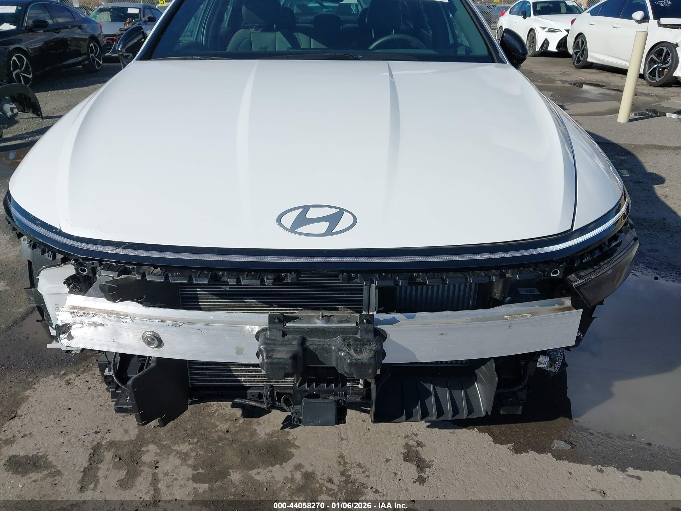 HYUNDAI SONATA image 6