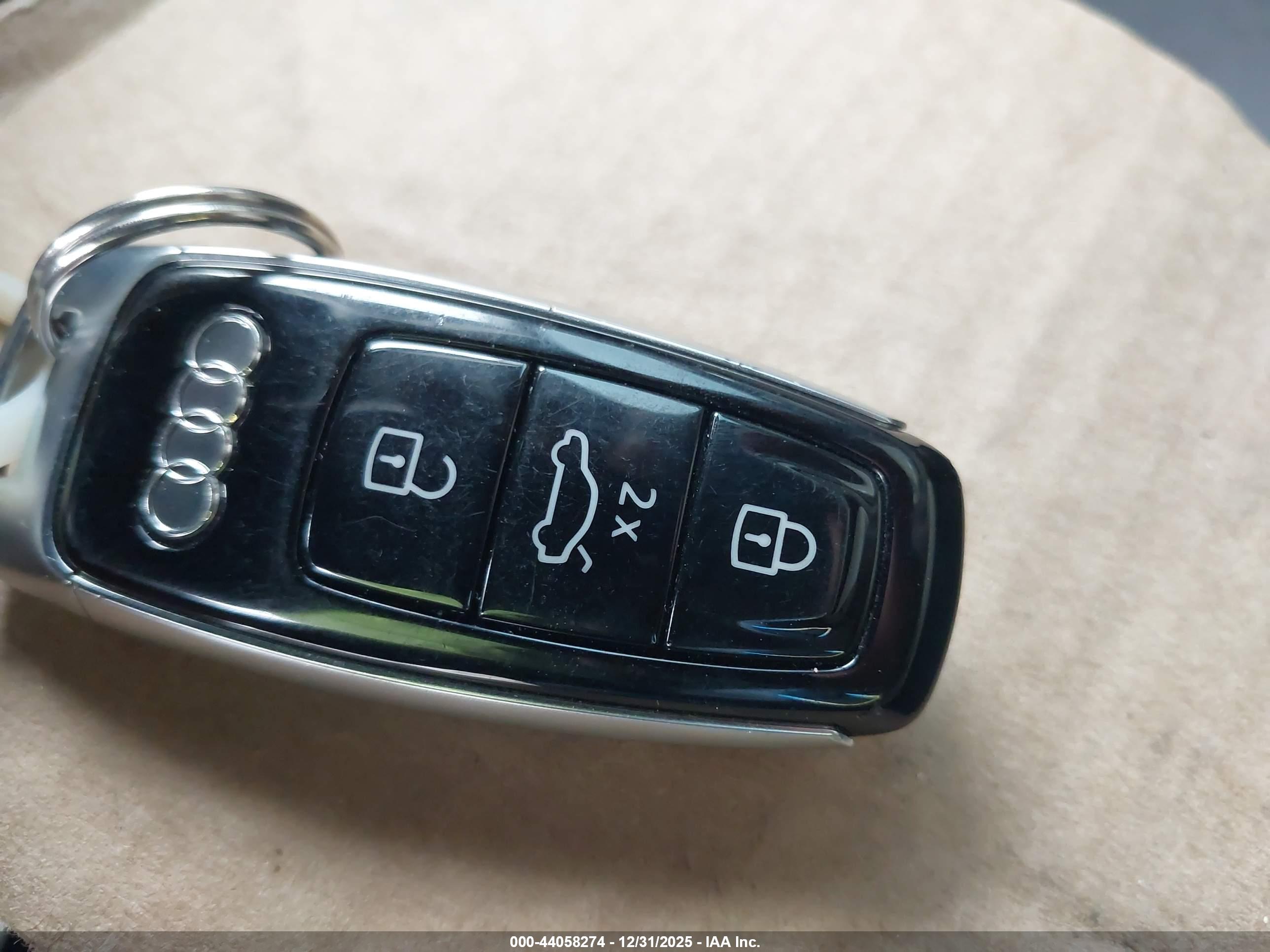 AUDI A6 image 11