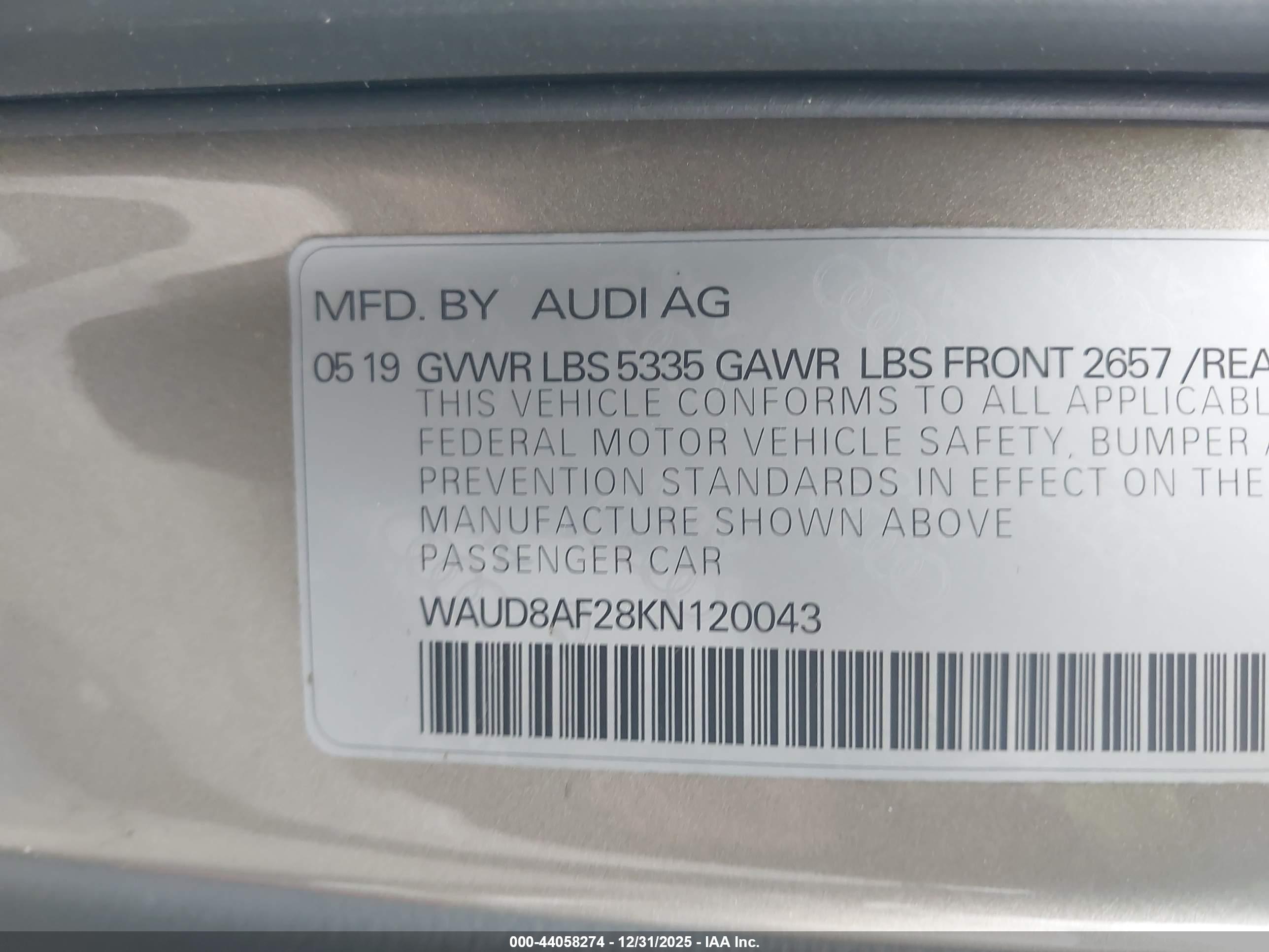 AUDI A6 image 9