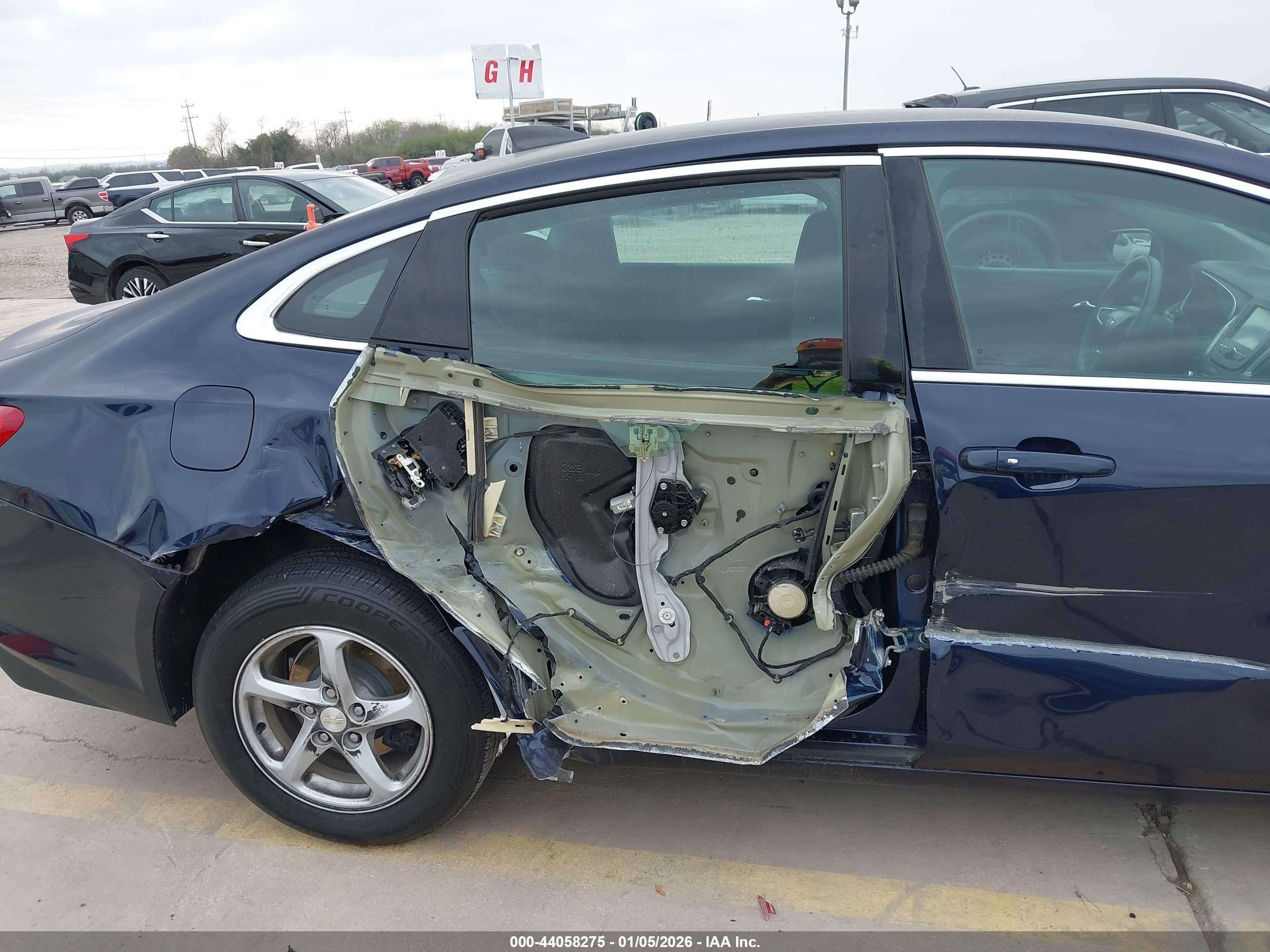 CHEVROLET MALIBU image 6