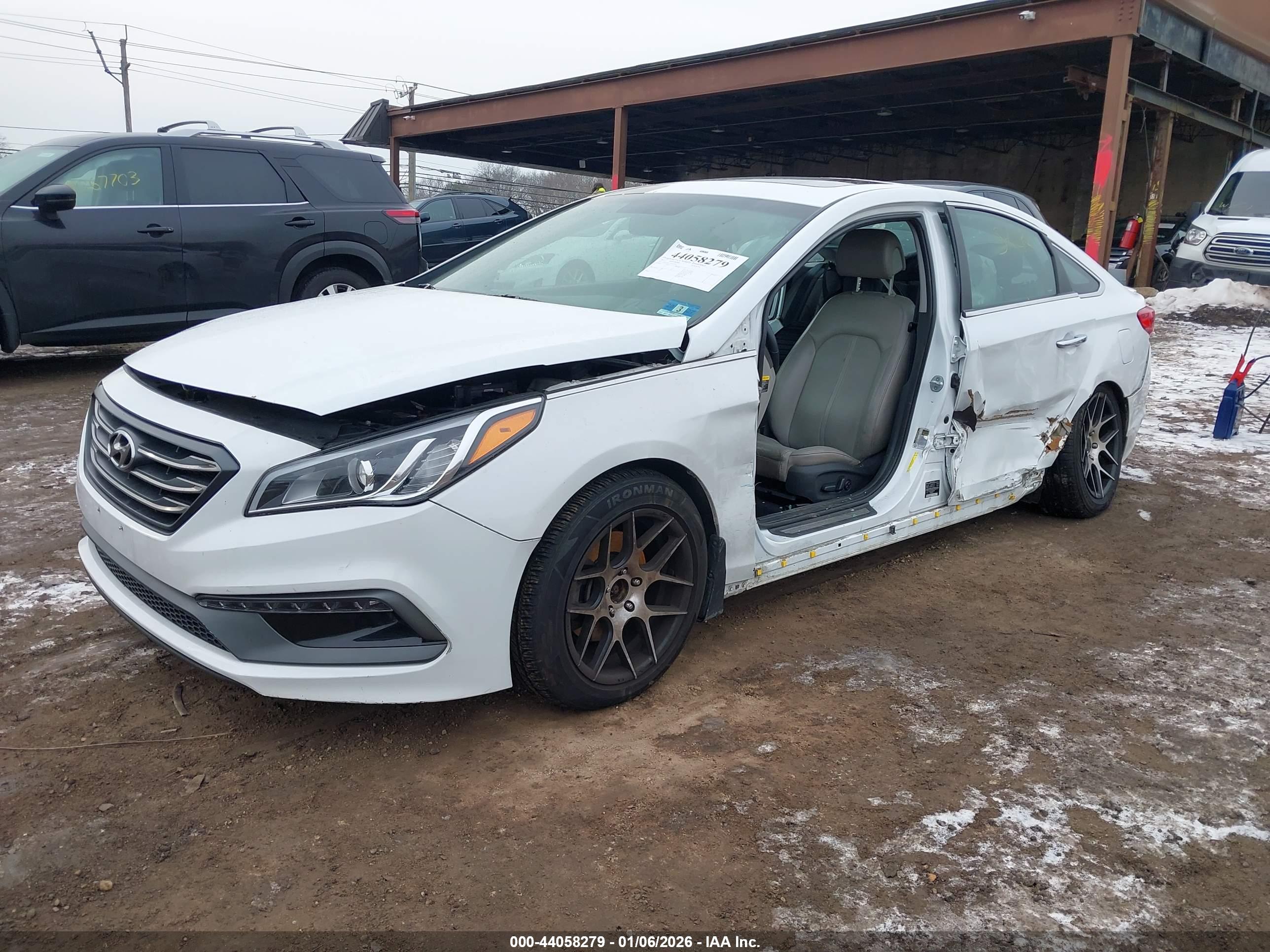 HYUNDAI SONATA image 6