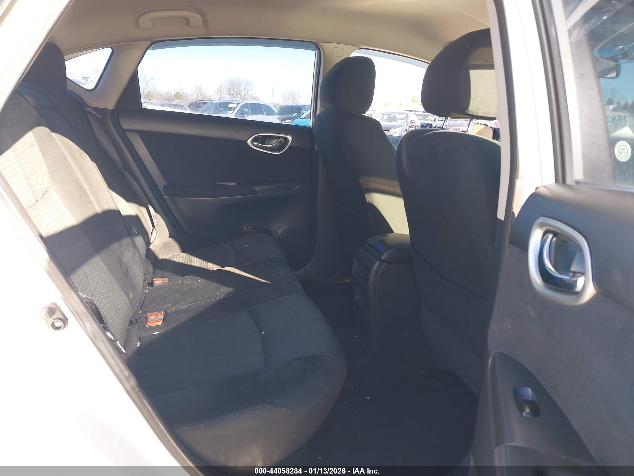 NISSAN SENTRA image 8