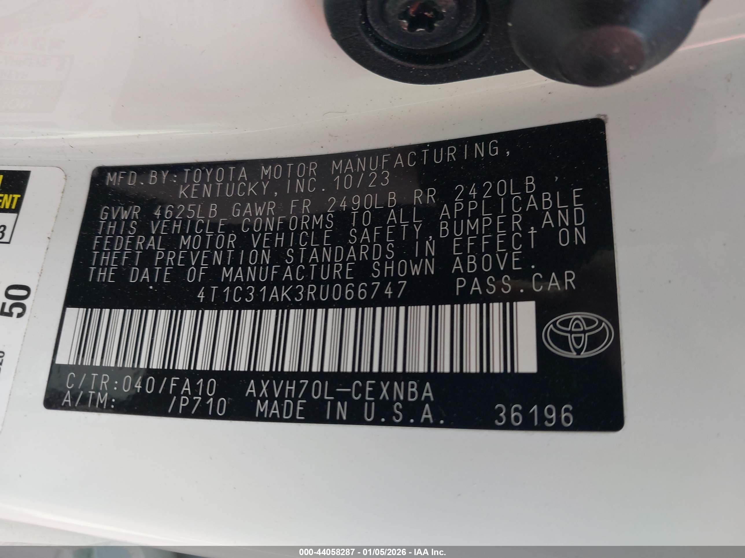 TOYOTA CAMRY image 9