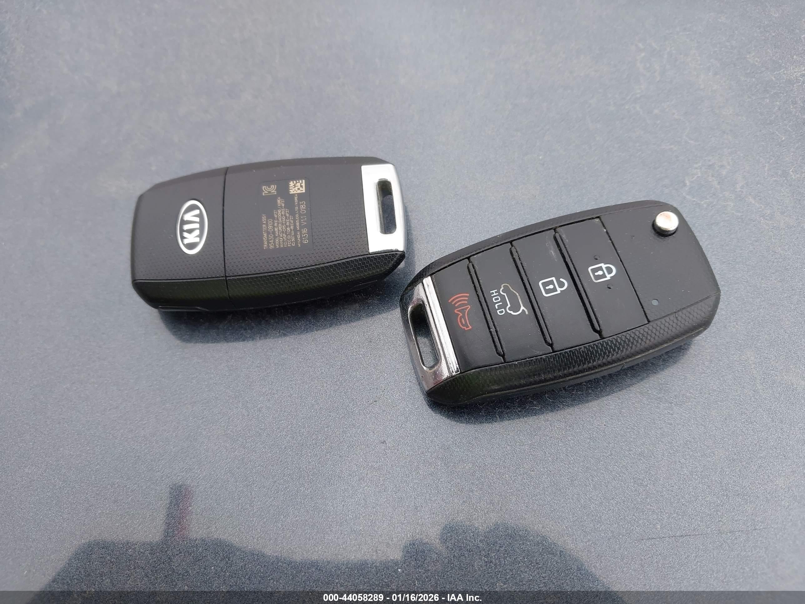KIA SPORTAGE image 11
