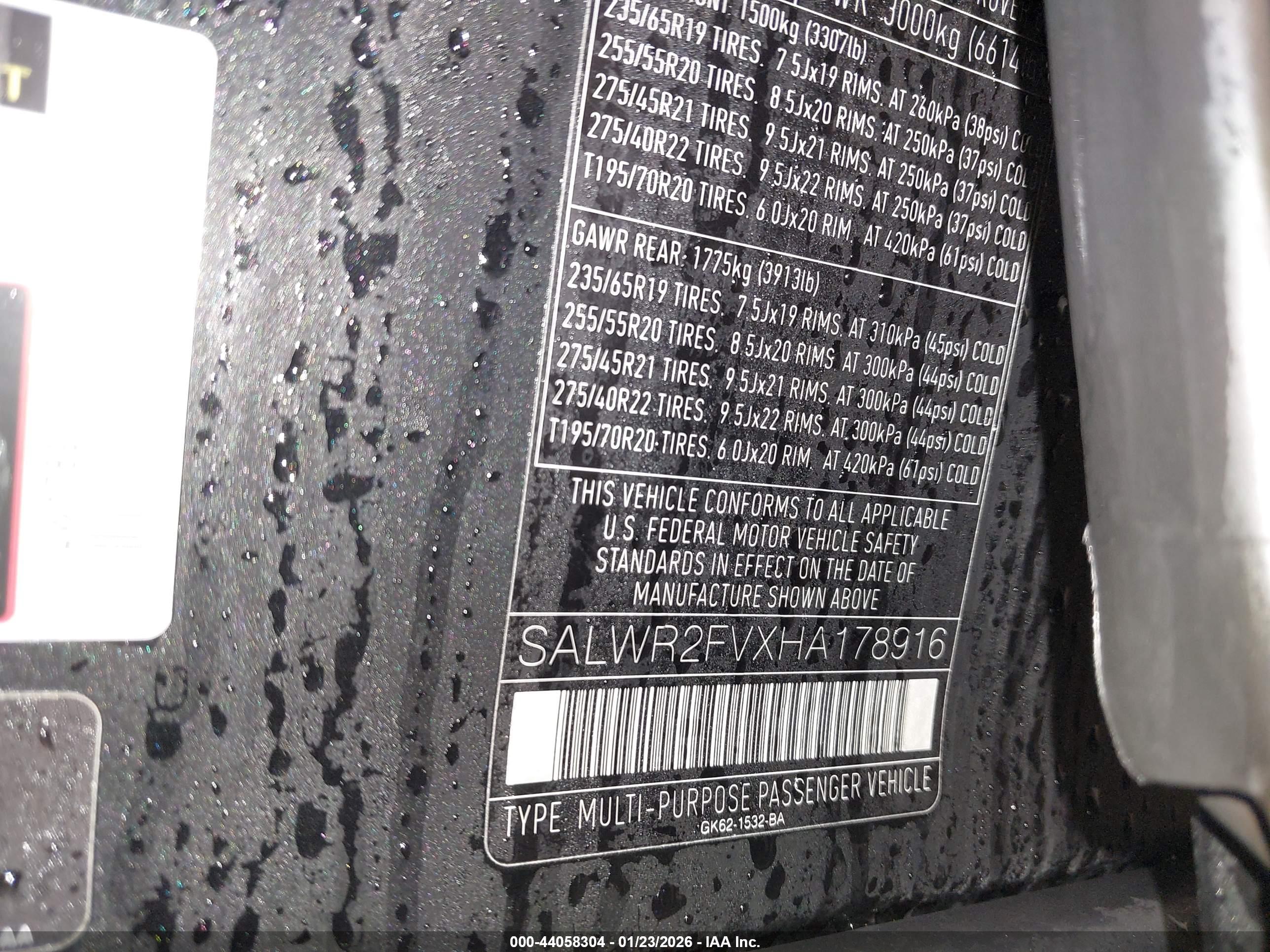 LAND ROVER image 9