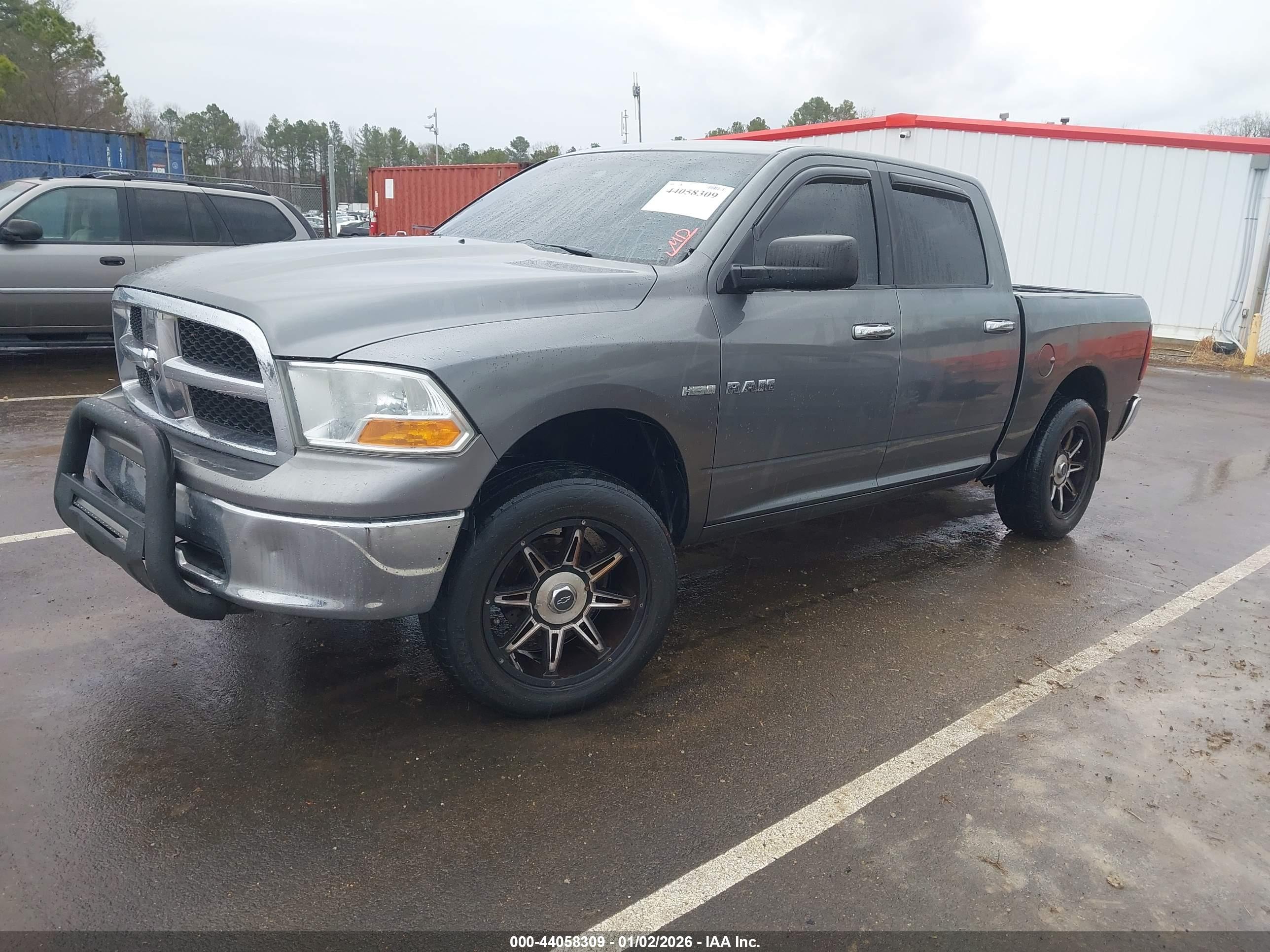 DODGE RAM image 2