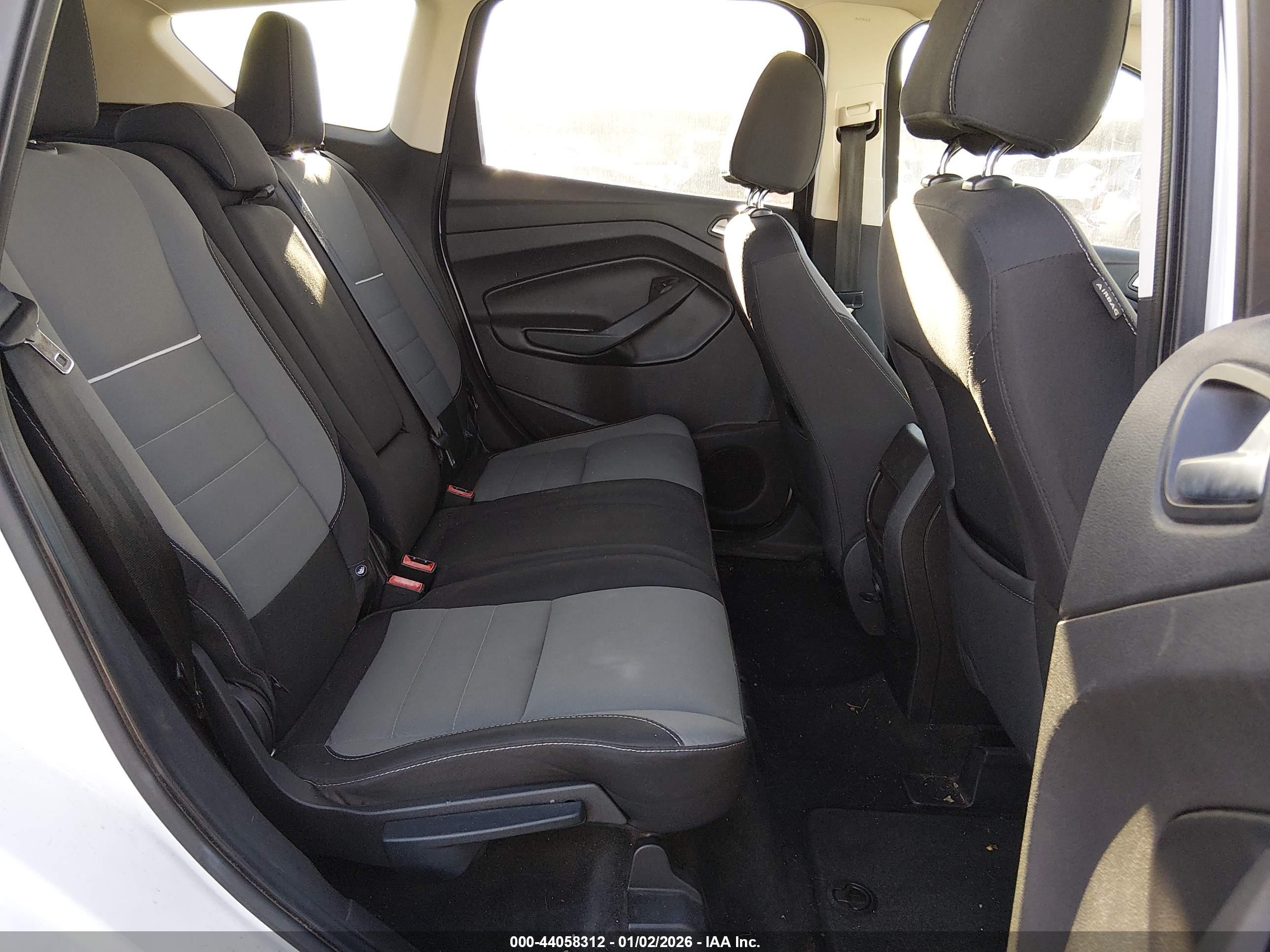 FORD ESCAPE image 8