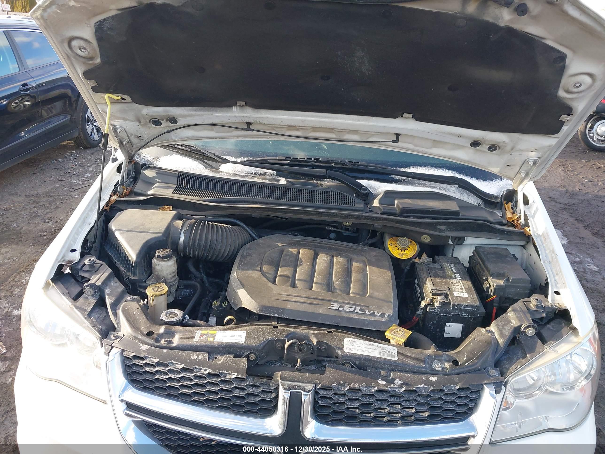 DODGE GRAND image 10