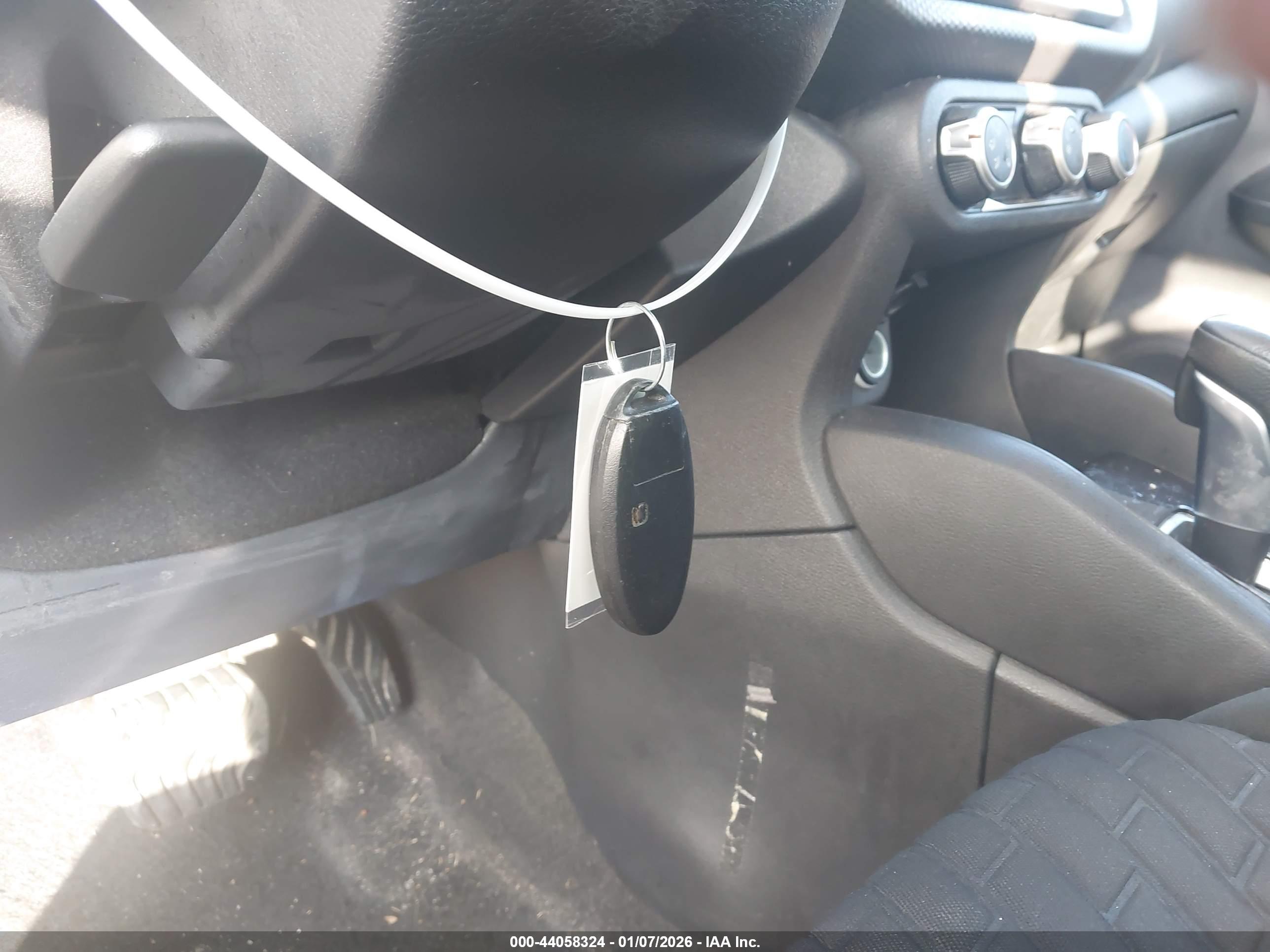 NISSAN KICKS image 11