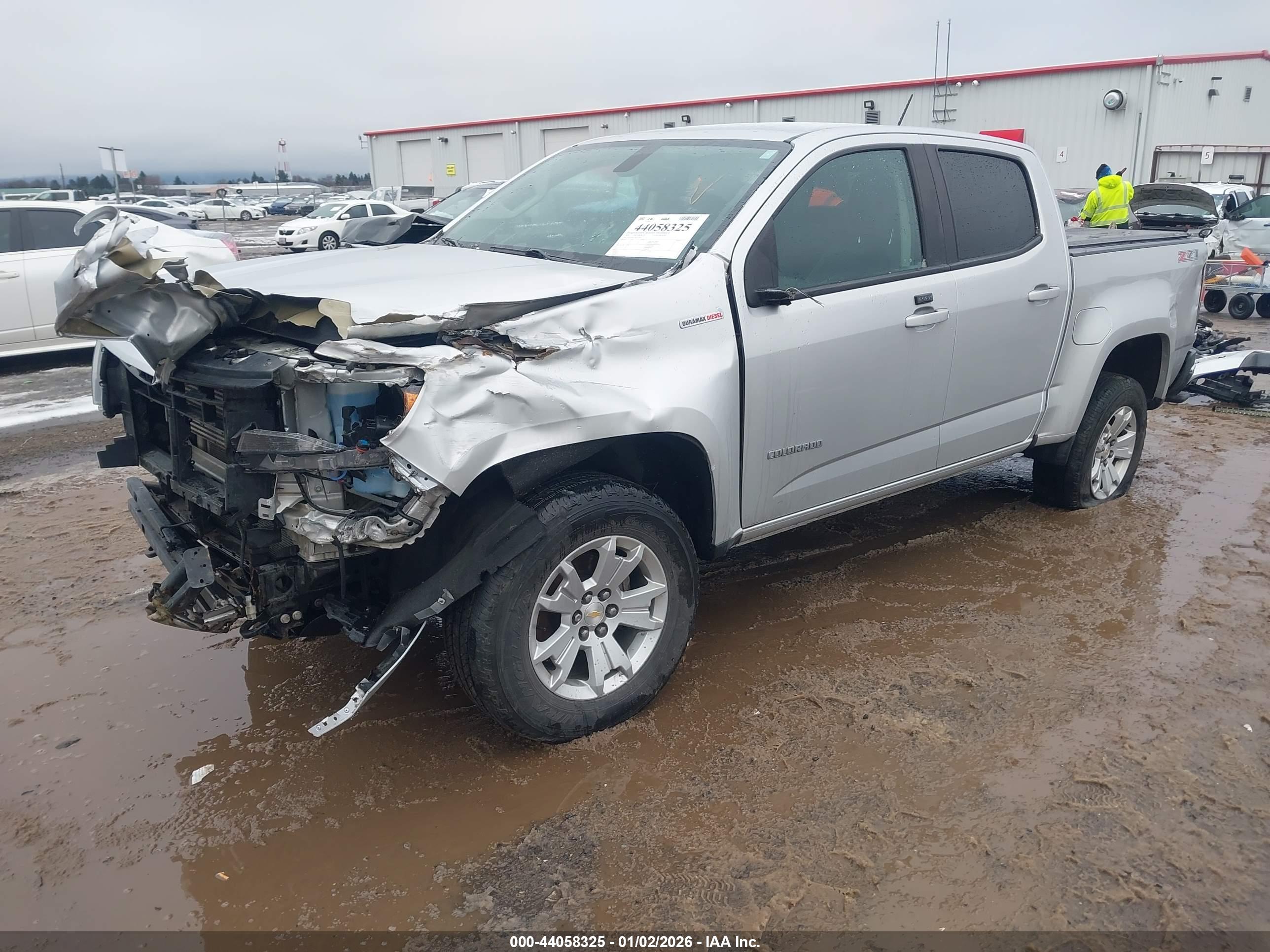 CHEVROLET COLORADO image 2