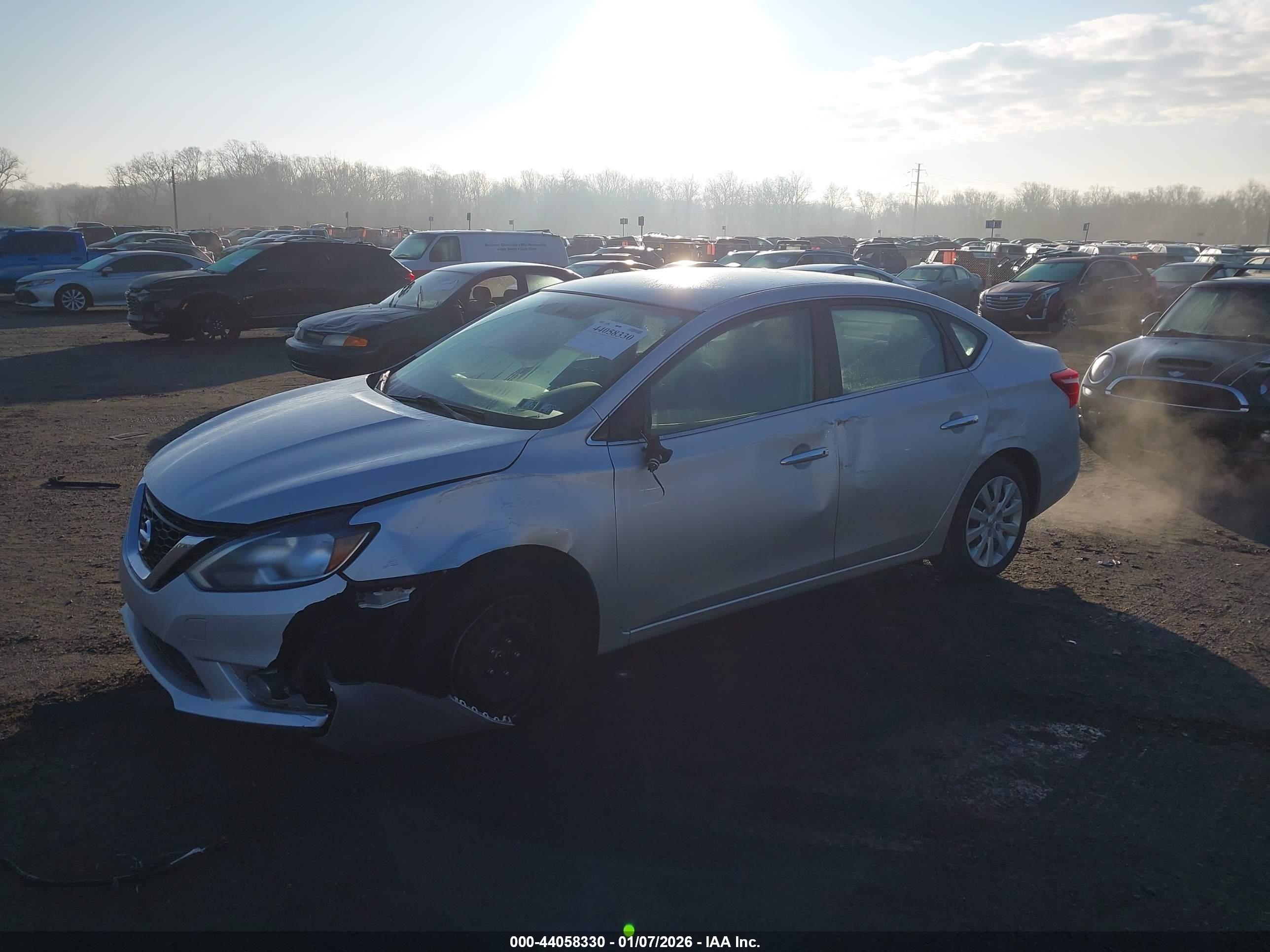 NISSAN SENTRA image 2