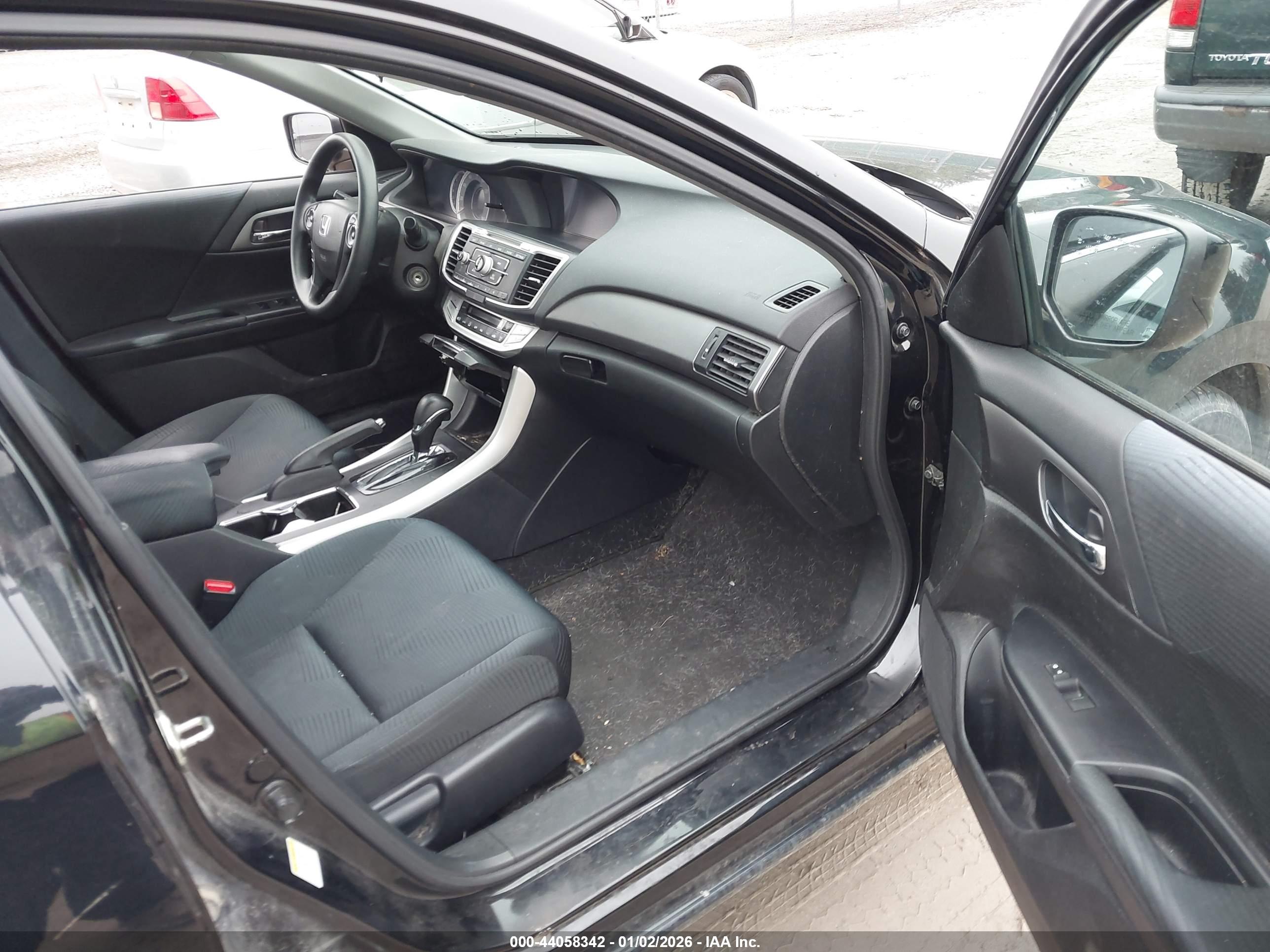 HONDA ACCORD image 5