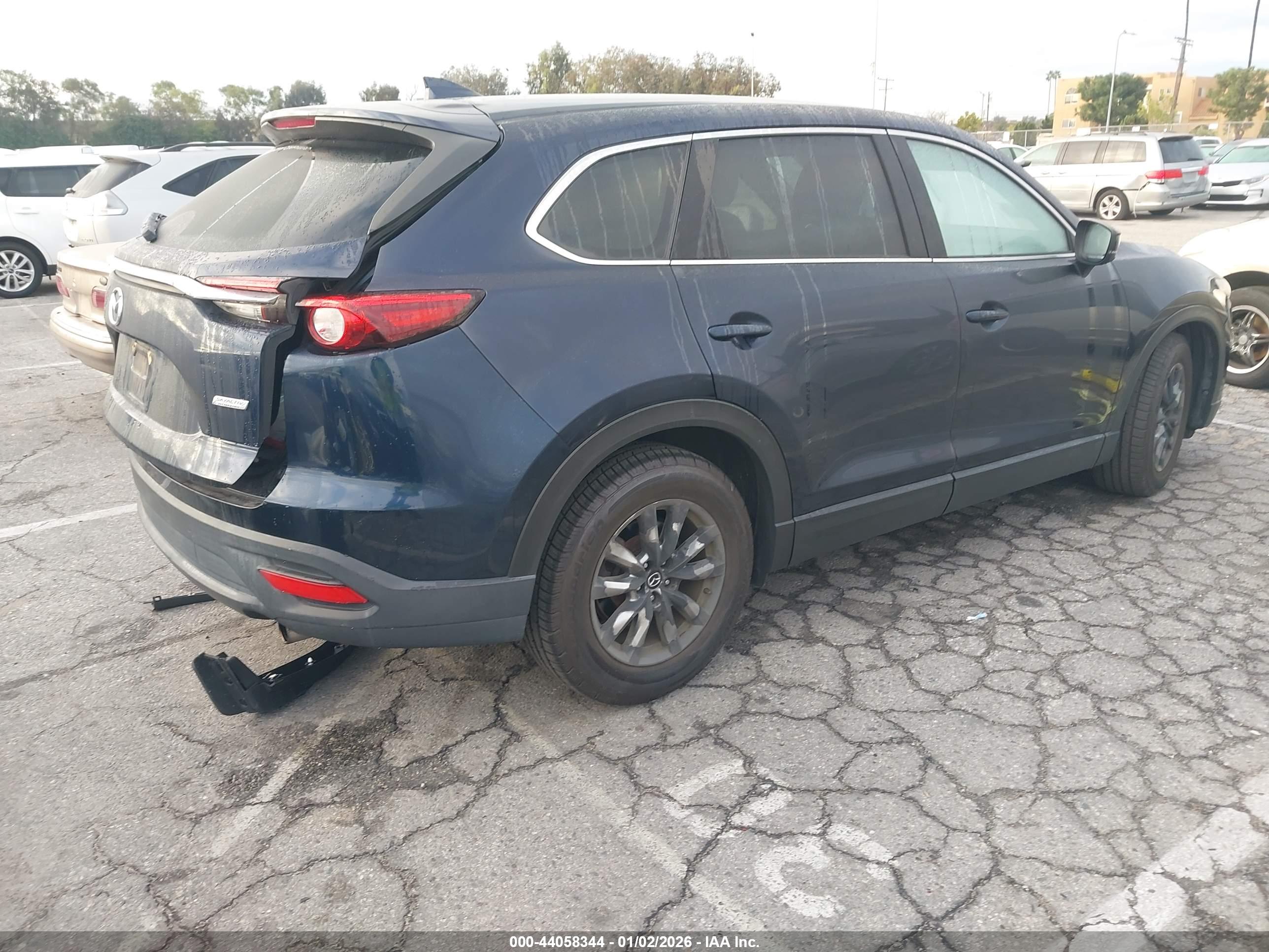 MAZDA CX-9 image 4
