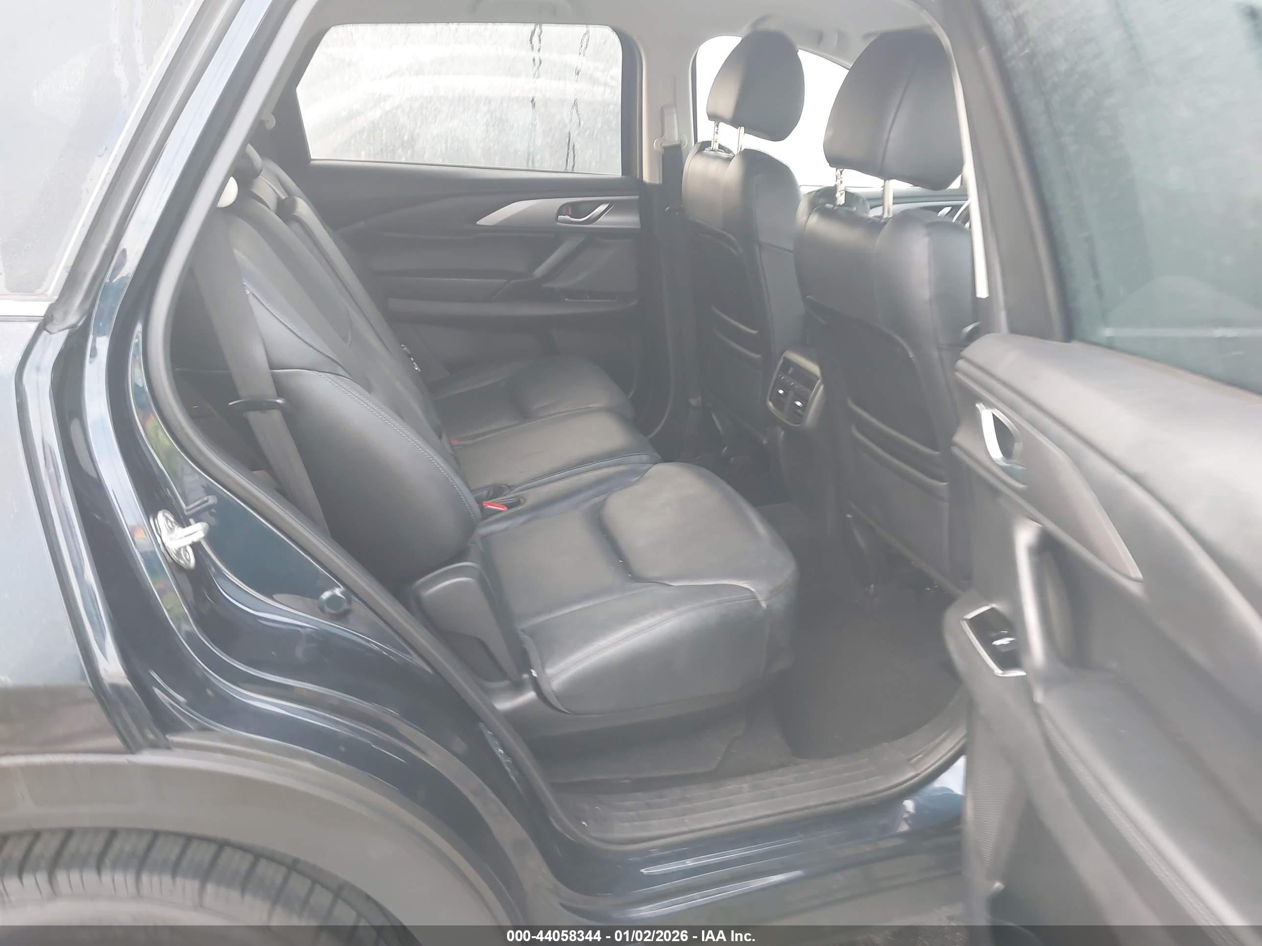 MAZDA CX-9 image 8