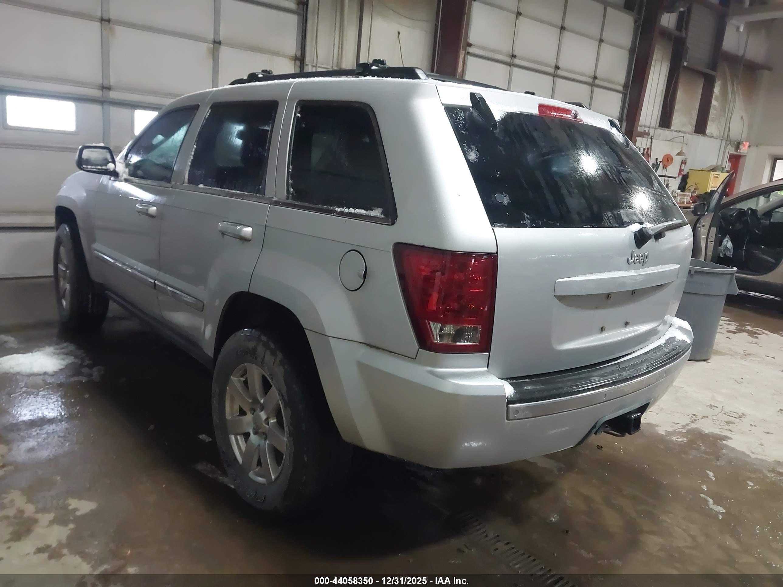 JEEP GRAND image 3
