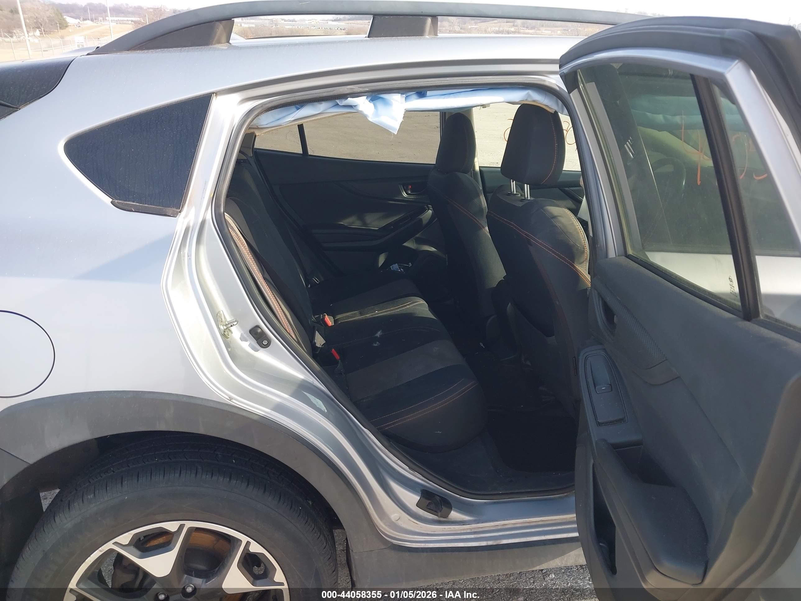 SUBARU CROSSTREK image 8