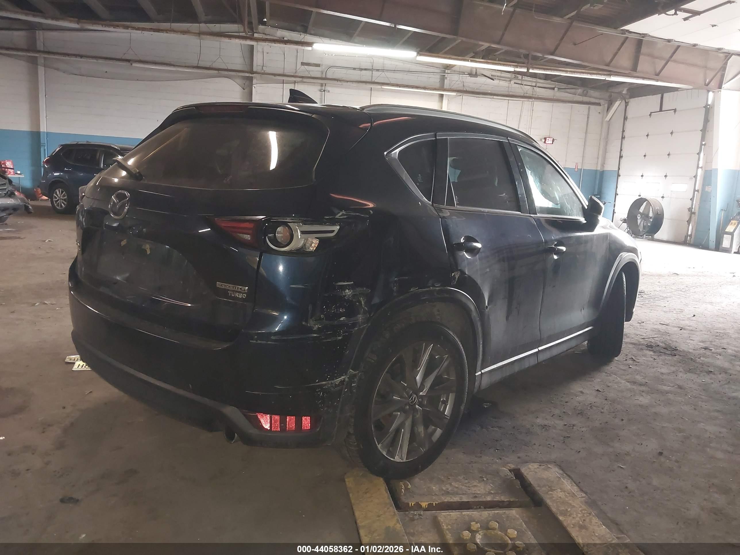 MAZDA CX-5 image 4