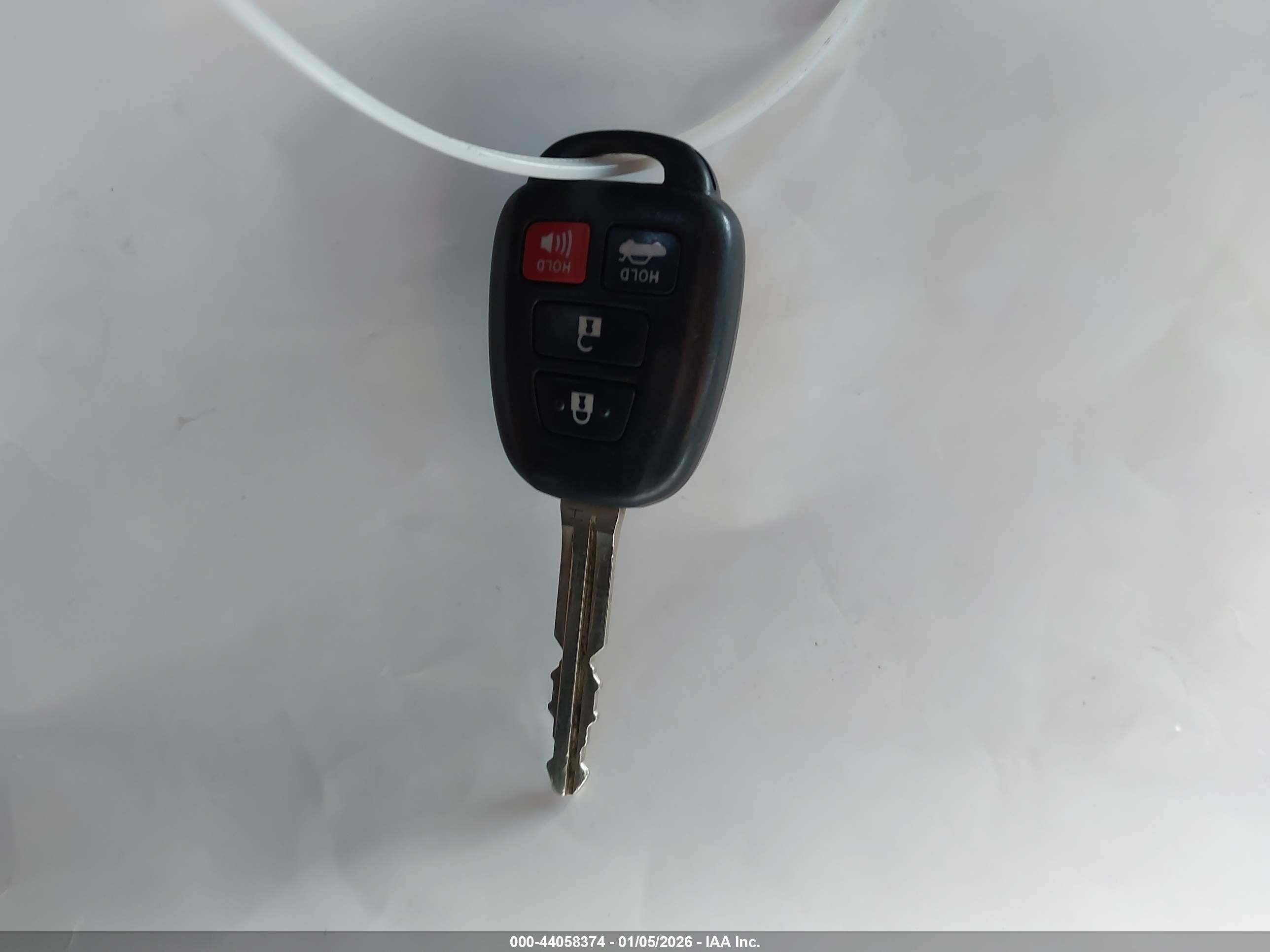 TOYOTA COROLLA image 11