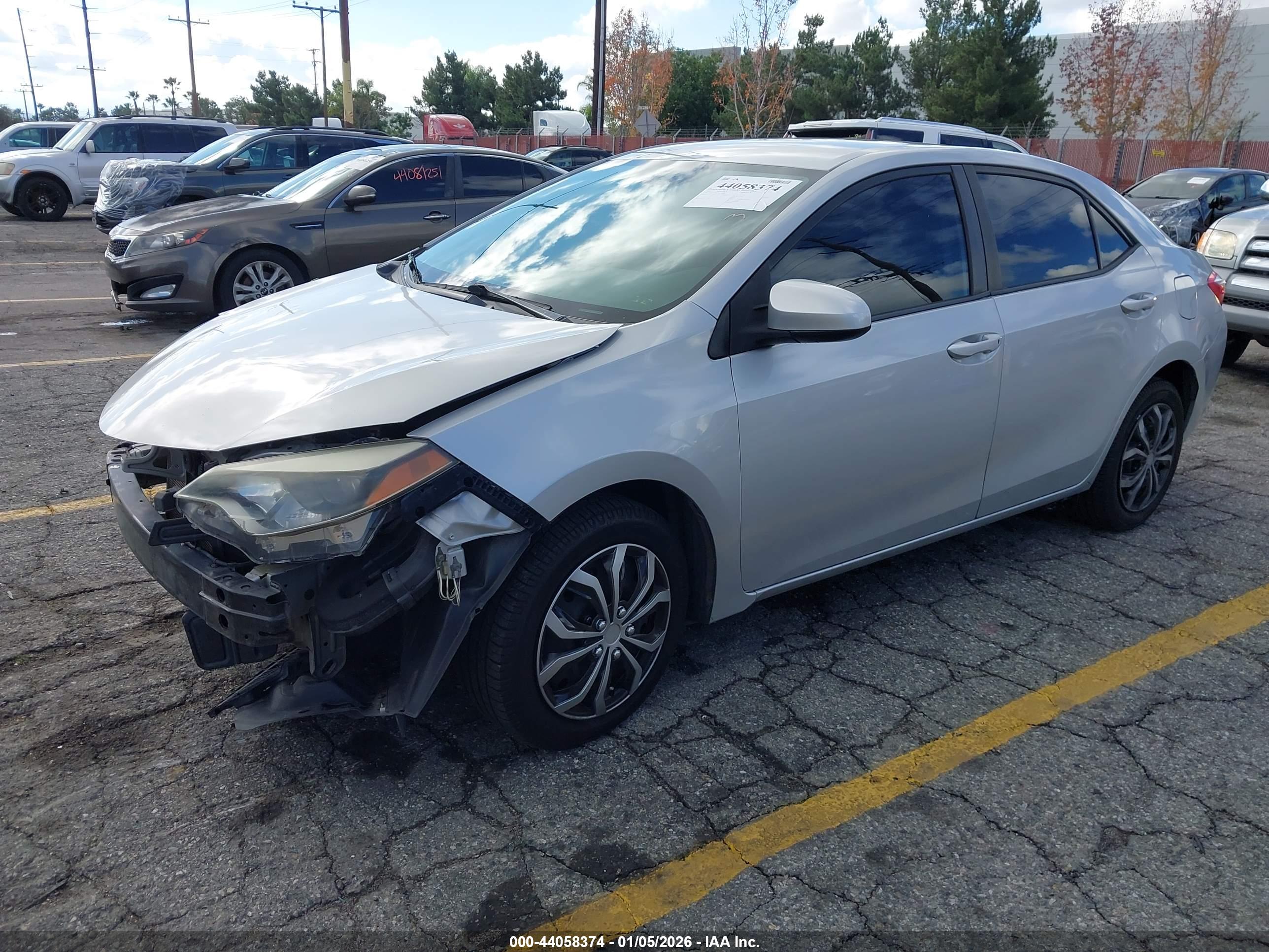 TOYOTA COROLLA image 2
