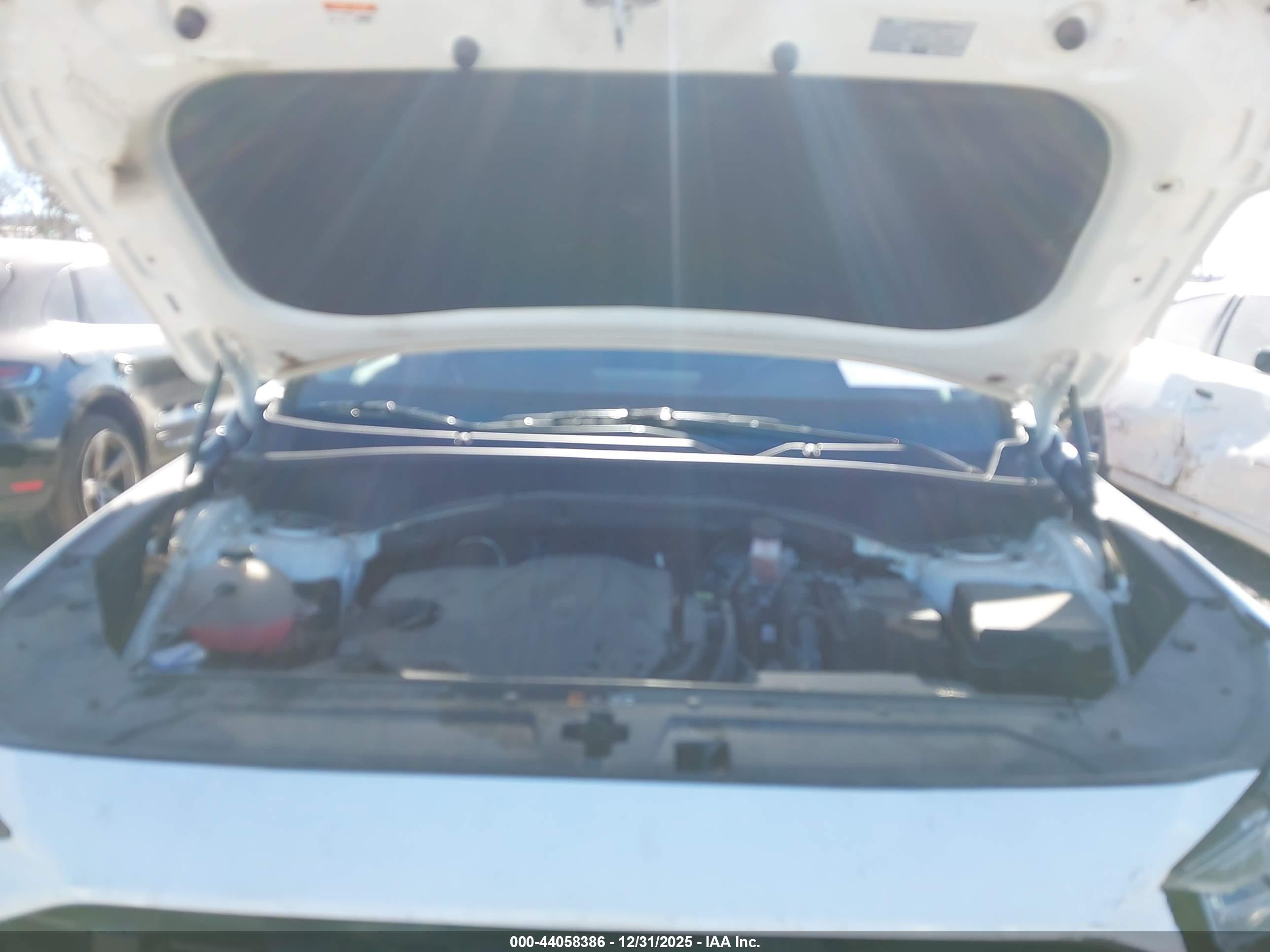HYUNDAI SANTA image 10