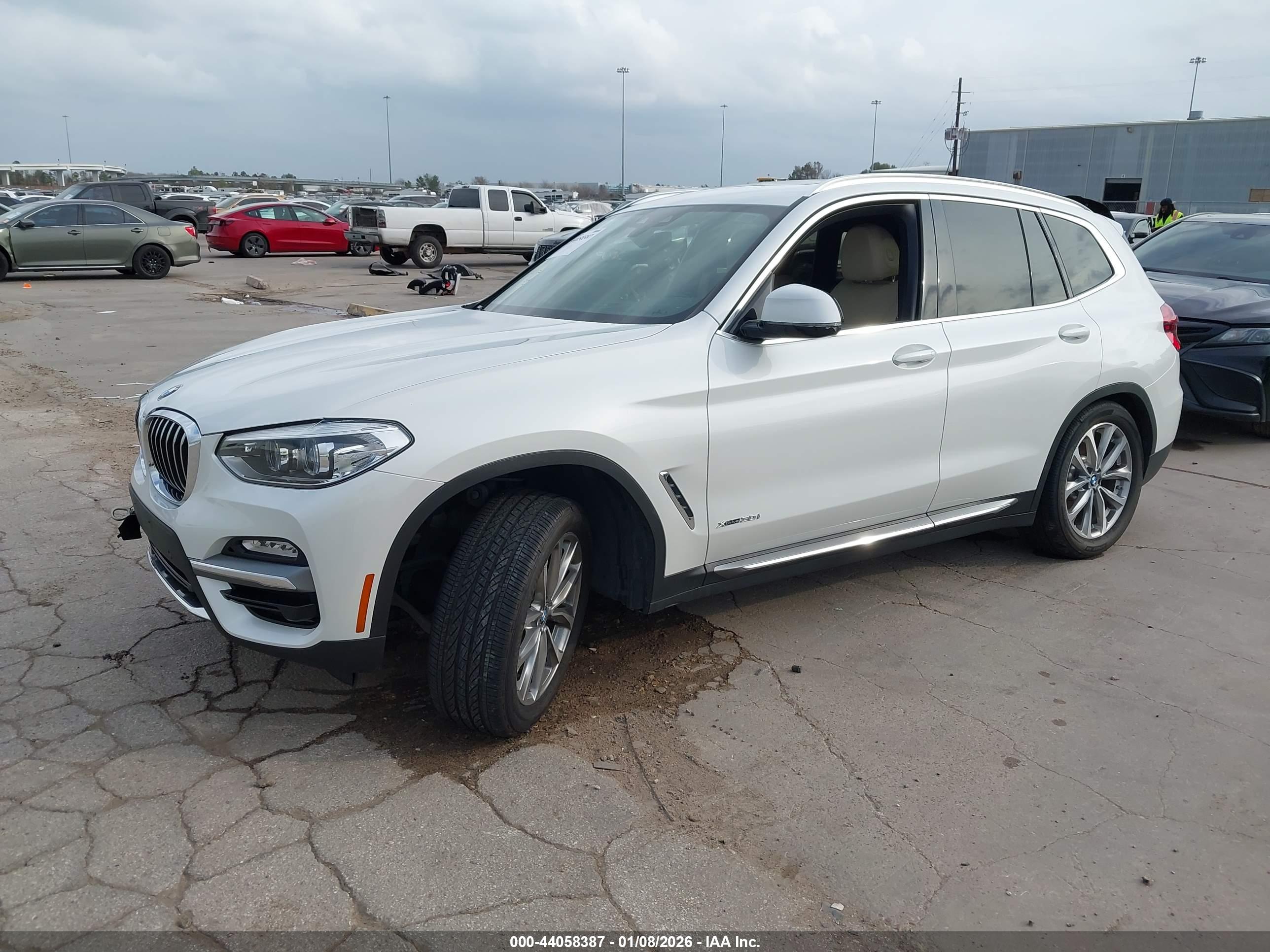 BMW X3 image 2