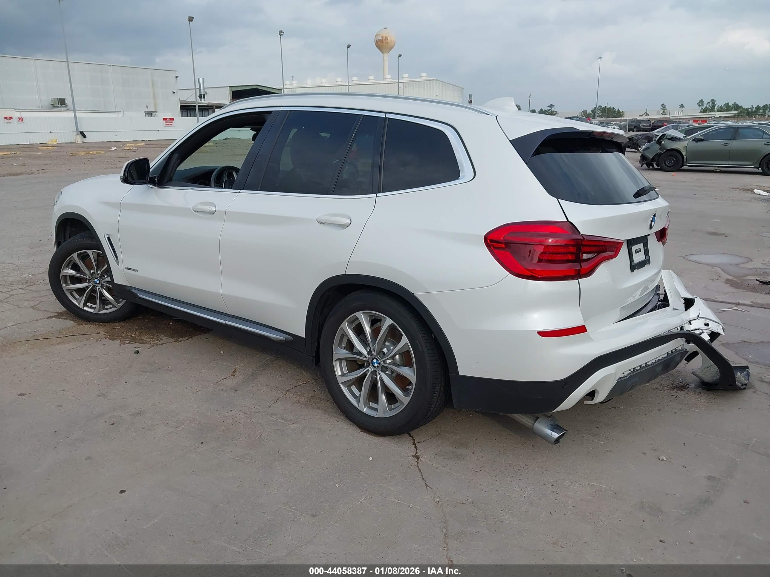 BMW X3 image 3