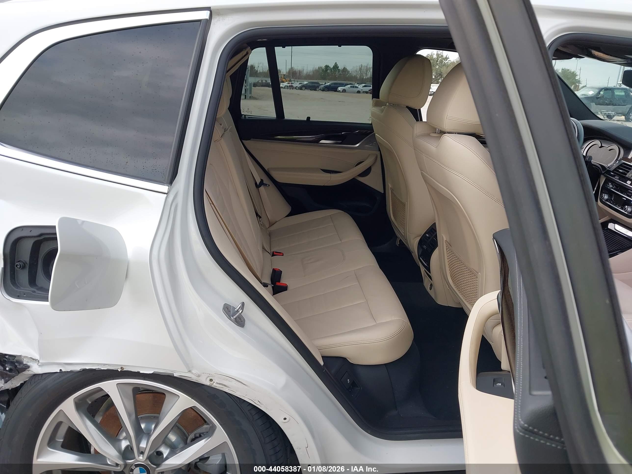 BMW X3 image 8