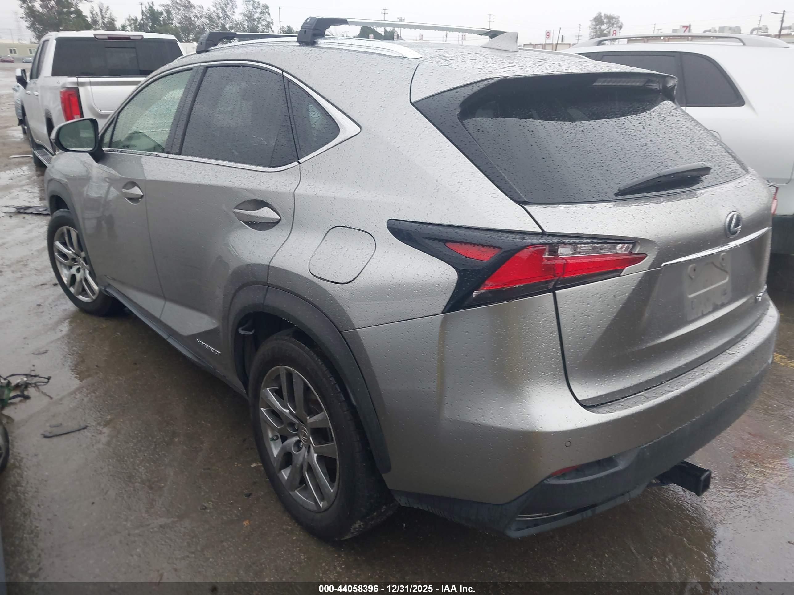 LEXUS NX image 3