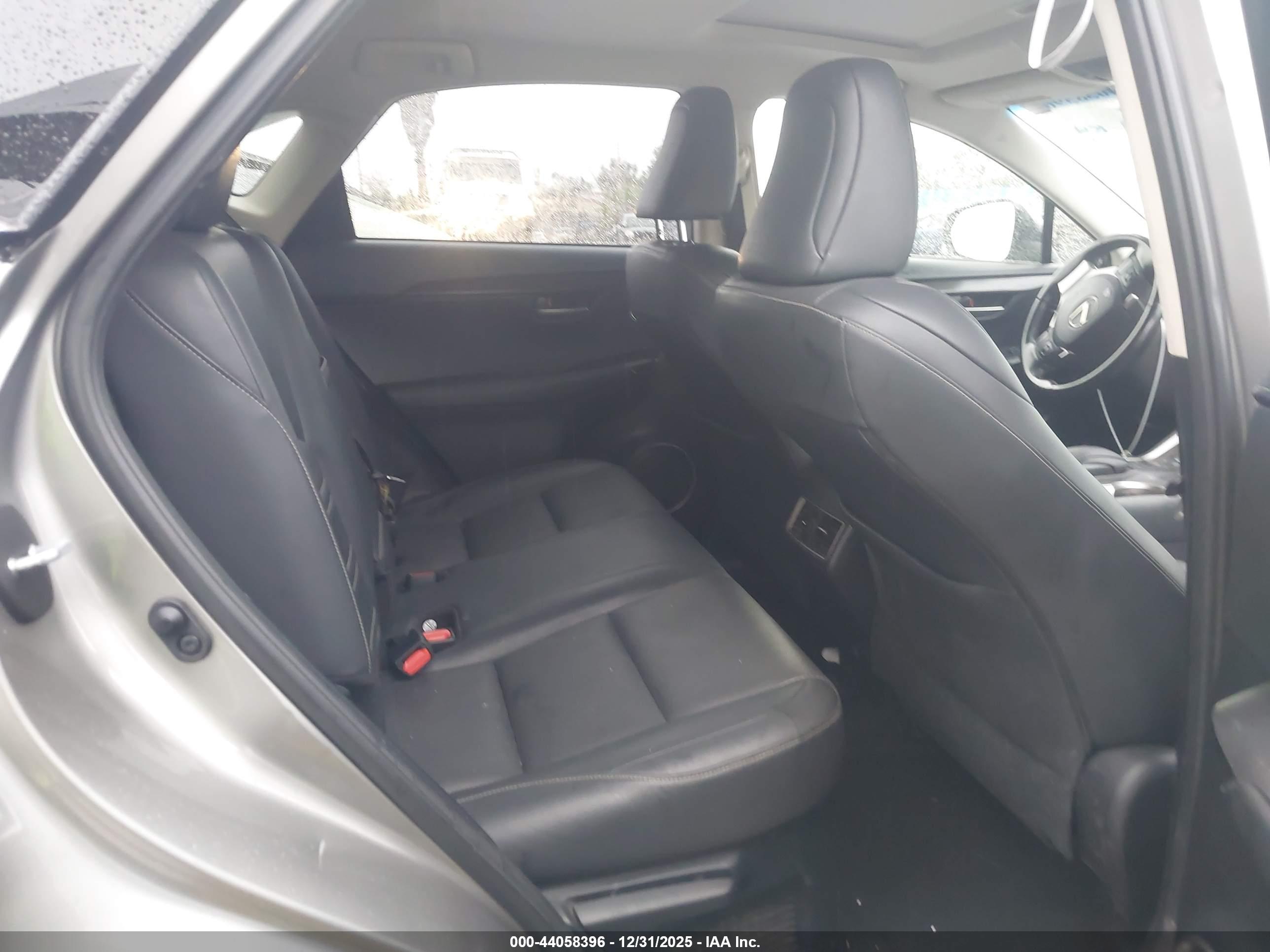 LEXUS NX image 8