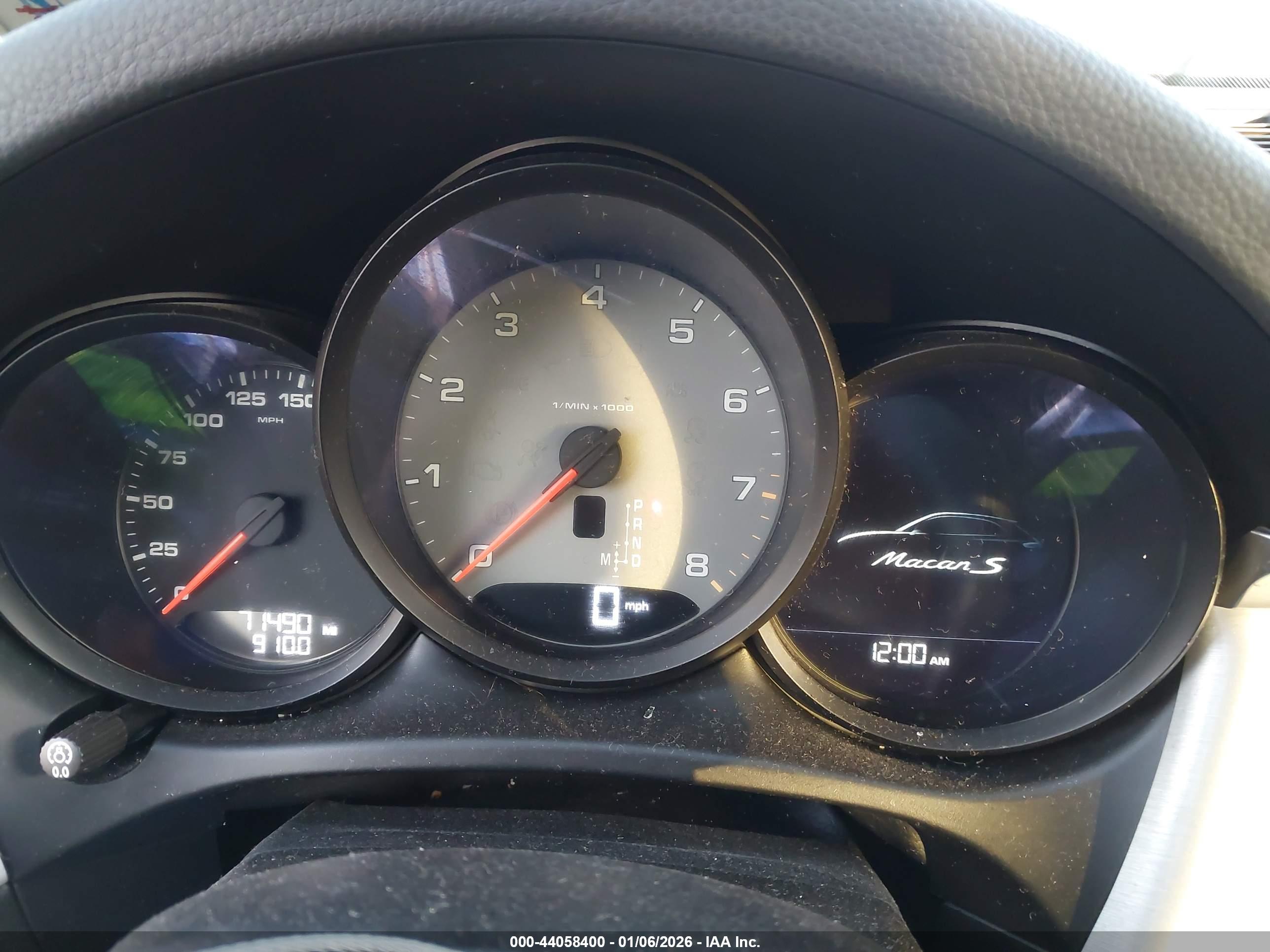 PORSCHE MACAN image 7